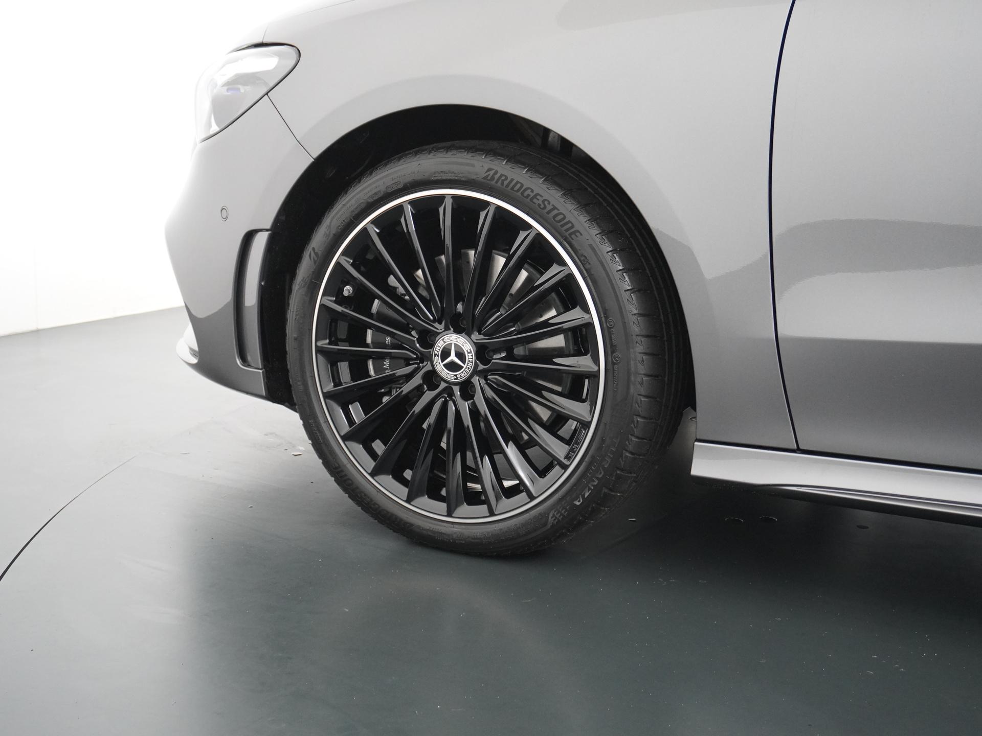 Mercedes-Benz B-Klasse 250 e Business Solution AMG 16