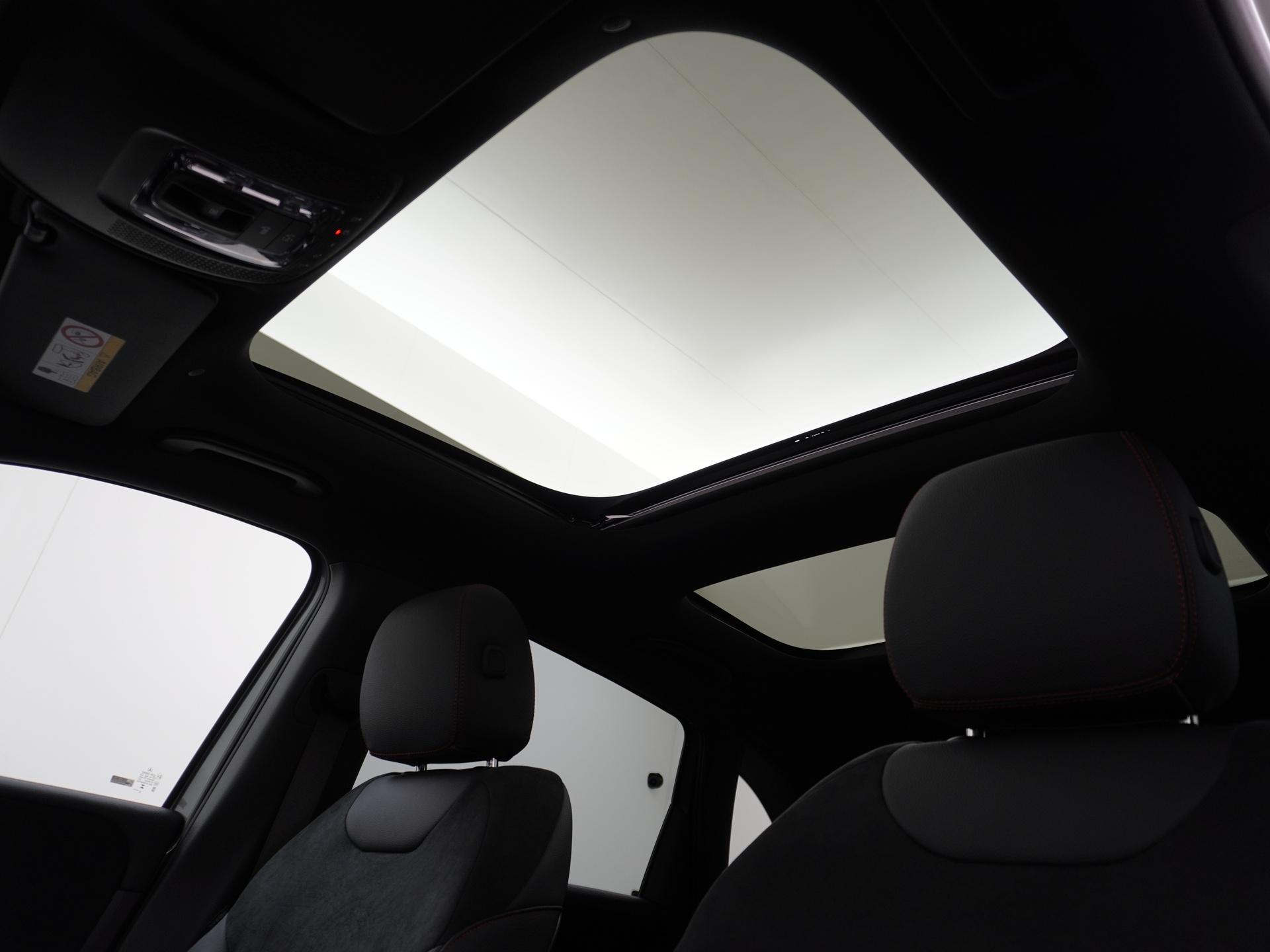 Mercedes-Benz B-Klasse 250 e Business Solution AMG 24