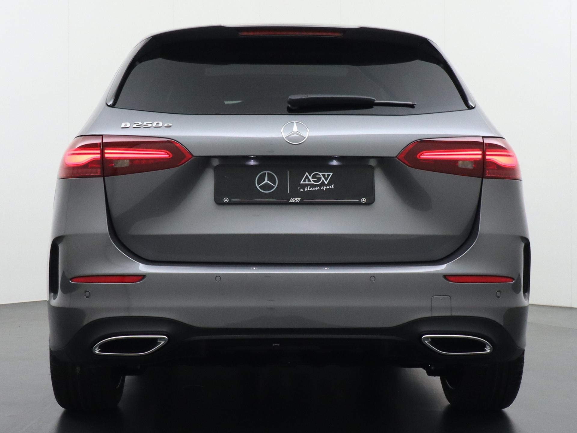 Mercedes-Benz B-Klasse 250 e Business Solution AMG 3