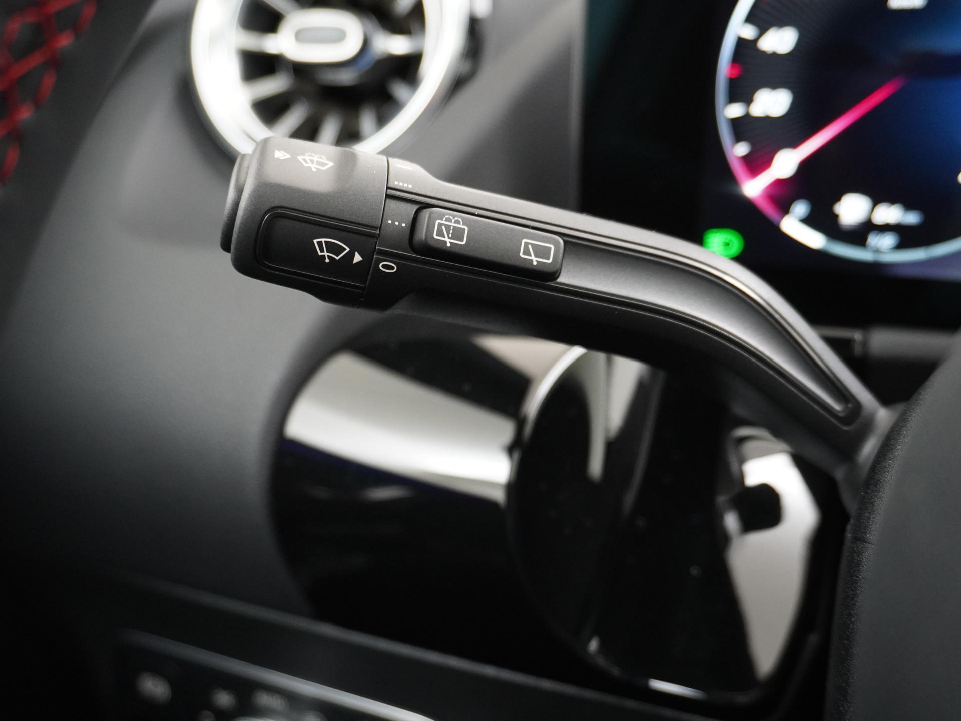 Mercedes-Benz B-Klasse 250 e Business Solution AMG 31