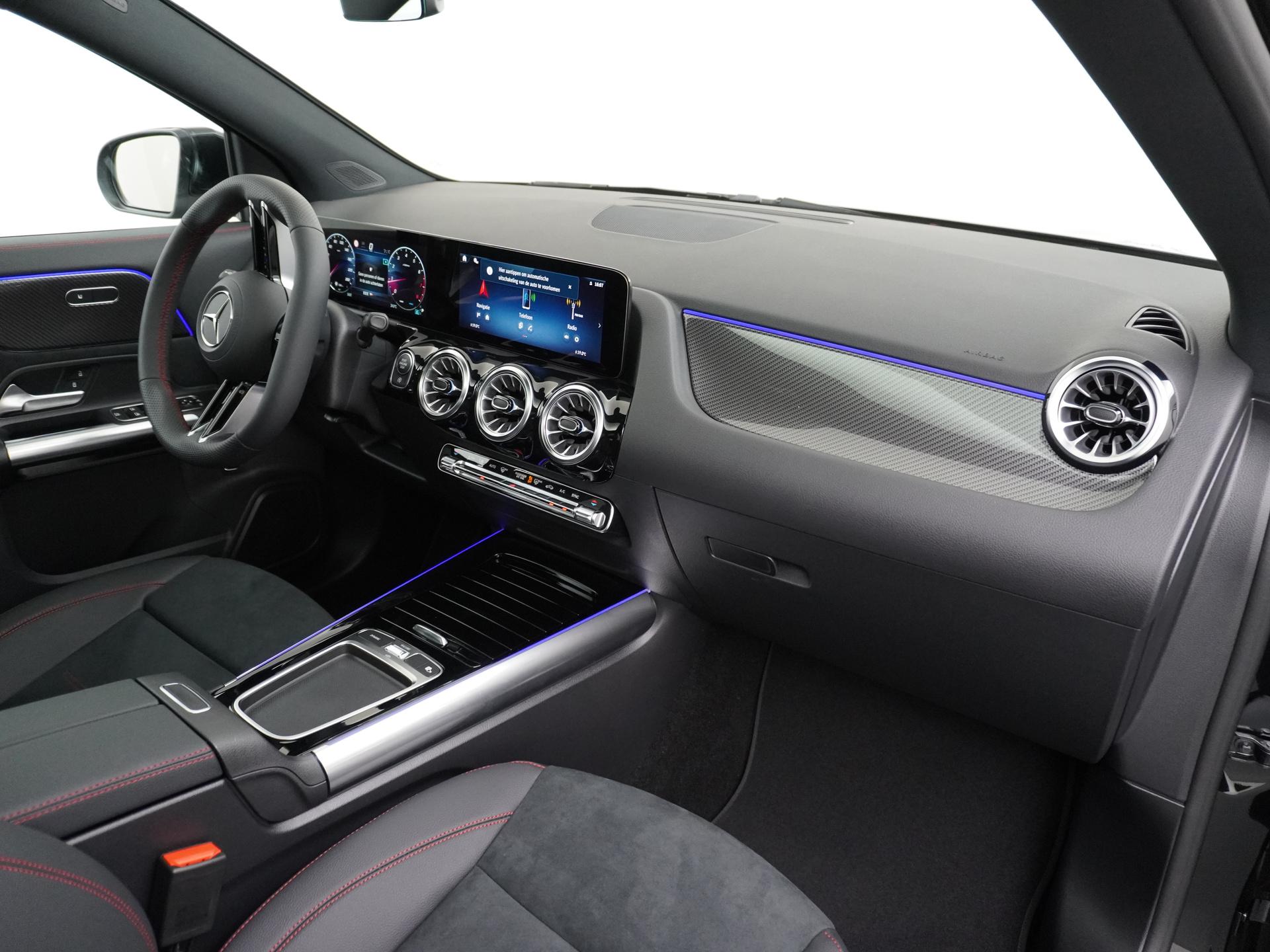 Mercedes-Benz GLA 180 Business Solution AMG 46