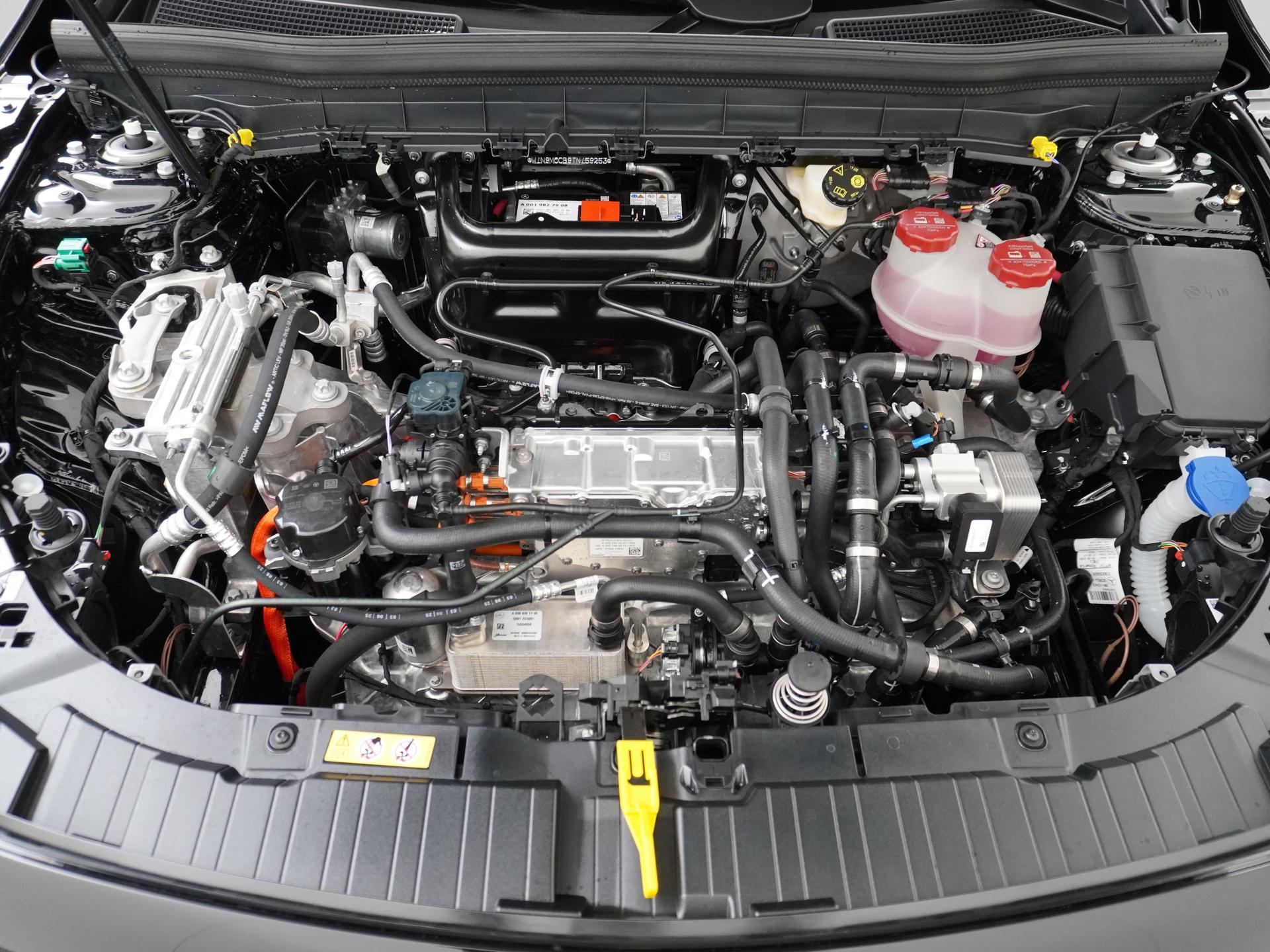 Mercedes-Benz EQB 250+ Business Solution AMG 7pers. 71 kWh Accu 17