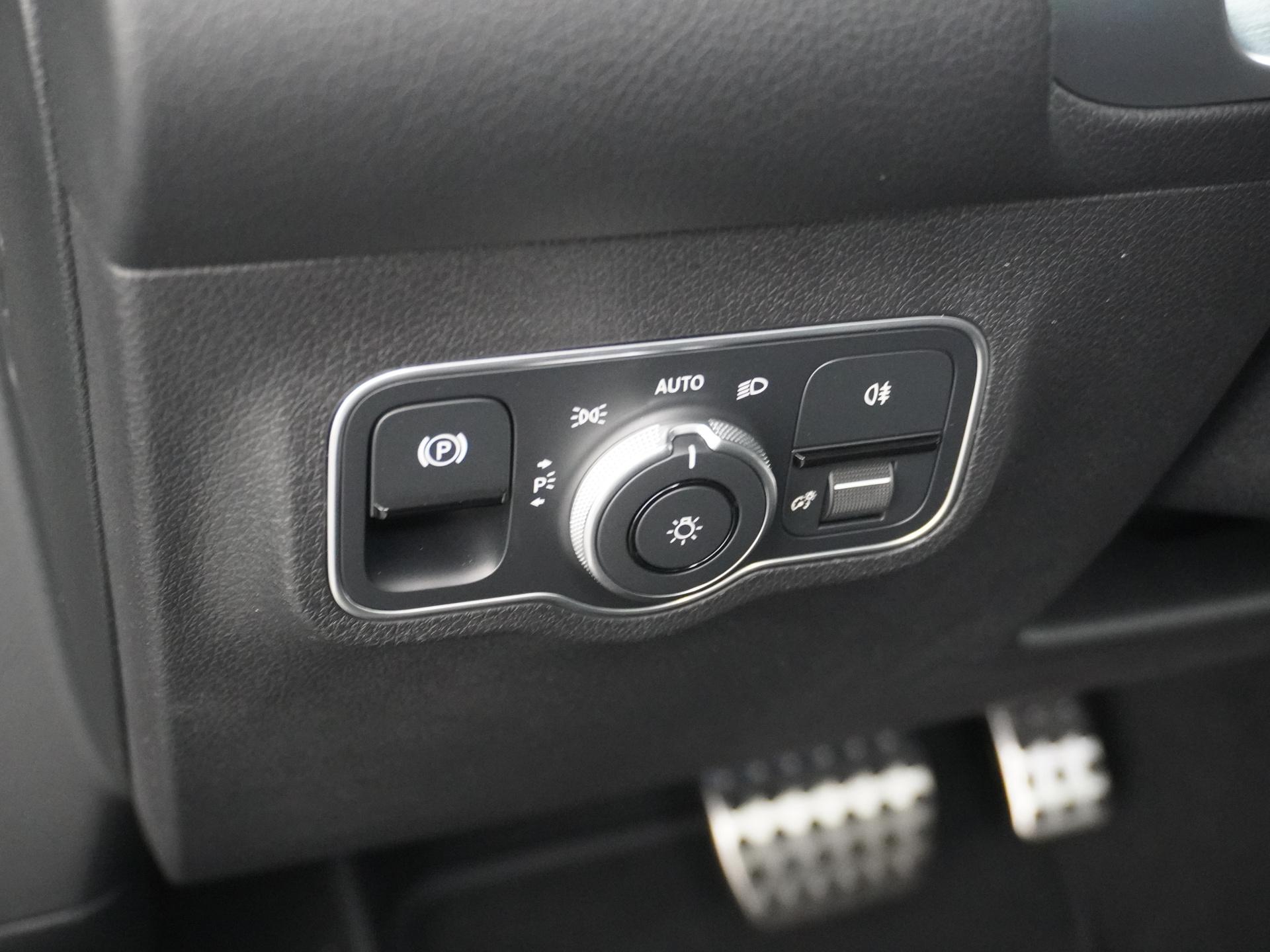 Mercedes-Benz EQB 250+ Business Solution AMG 7pers. 71 kWh Accu 29