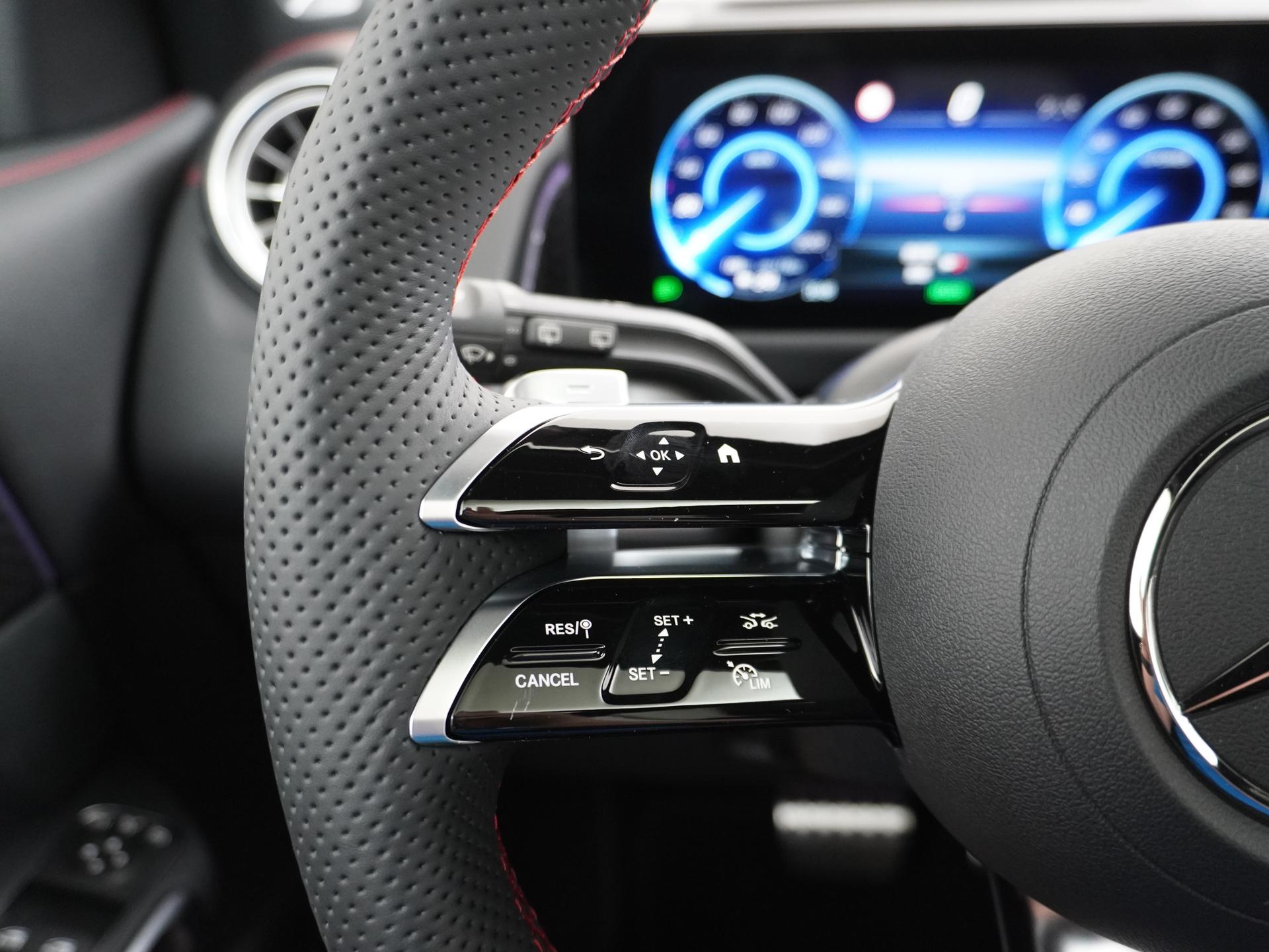 Mercedes-Benz EQB 250+ Business Solution AMG 7pers. 71 kWh Accu 32