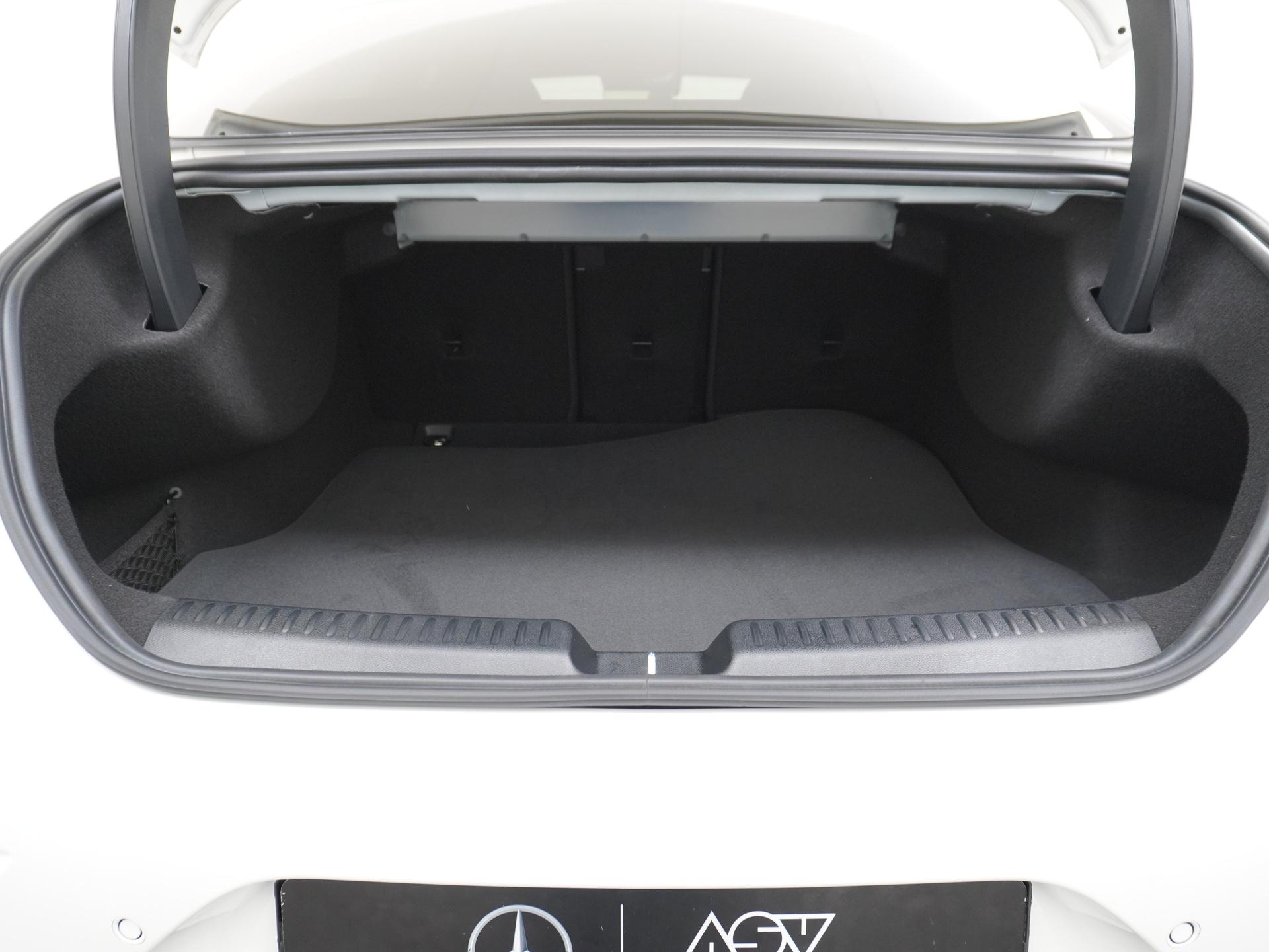 Mercedes-Benz CLA-Klasse 250+ Launch Edition 85 kWh Accu 12