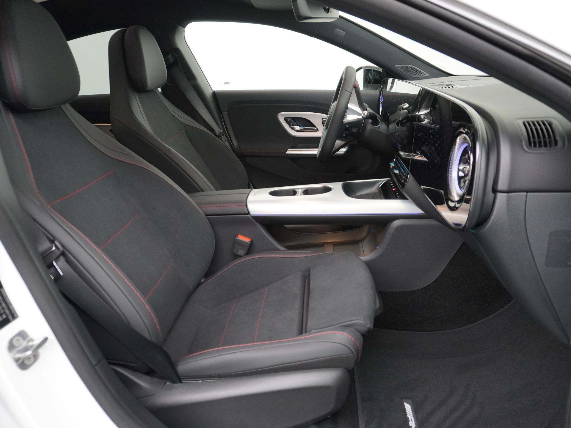 Mercedes-Benz CLA-Klasse 250+ Launch Edition 85 kWh Accu 39