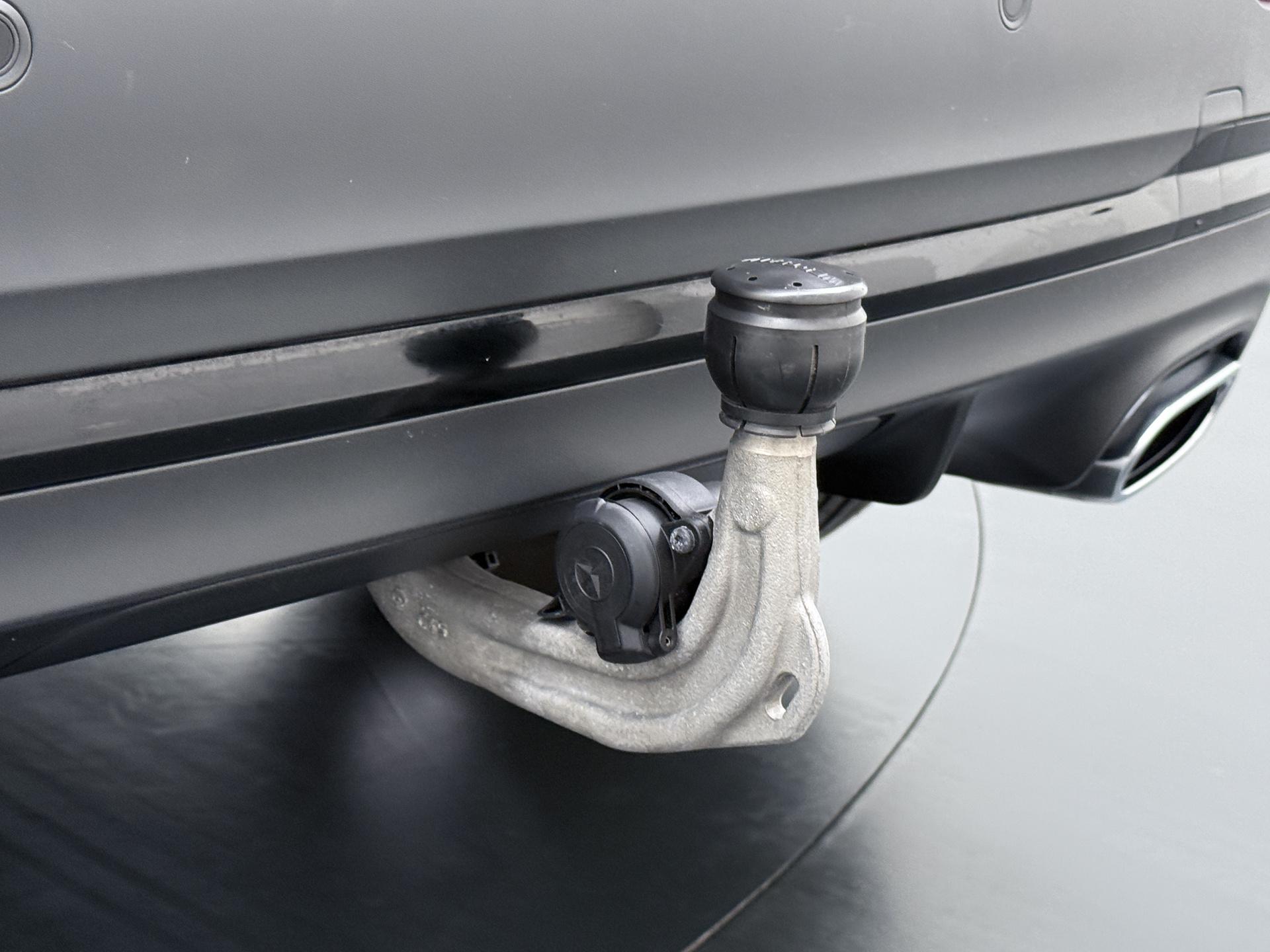 Mercedes-Benz GLA 250 e AMG Line Star Edition 13