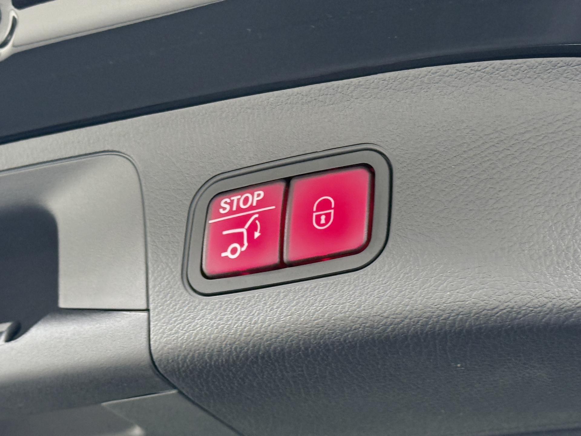 Mercedes-Benz GLA 250 e AMG Line Star Edition 16