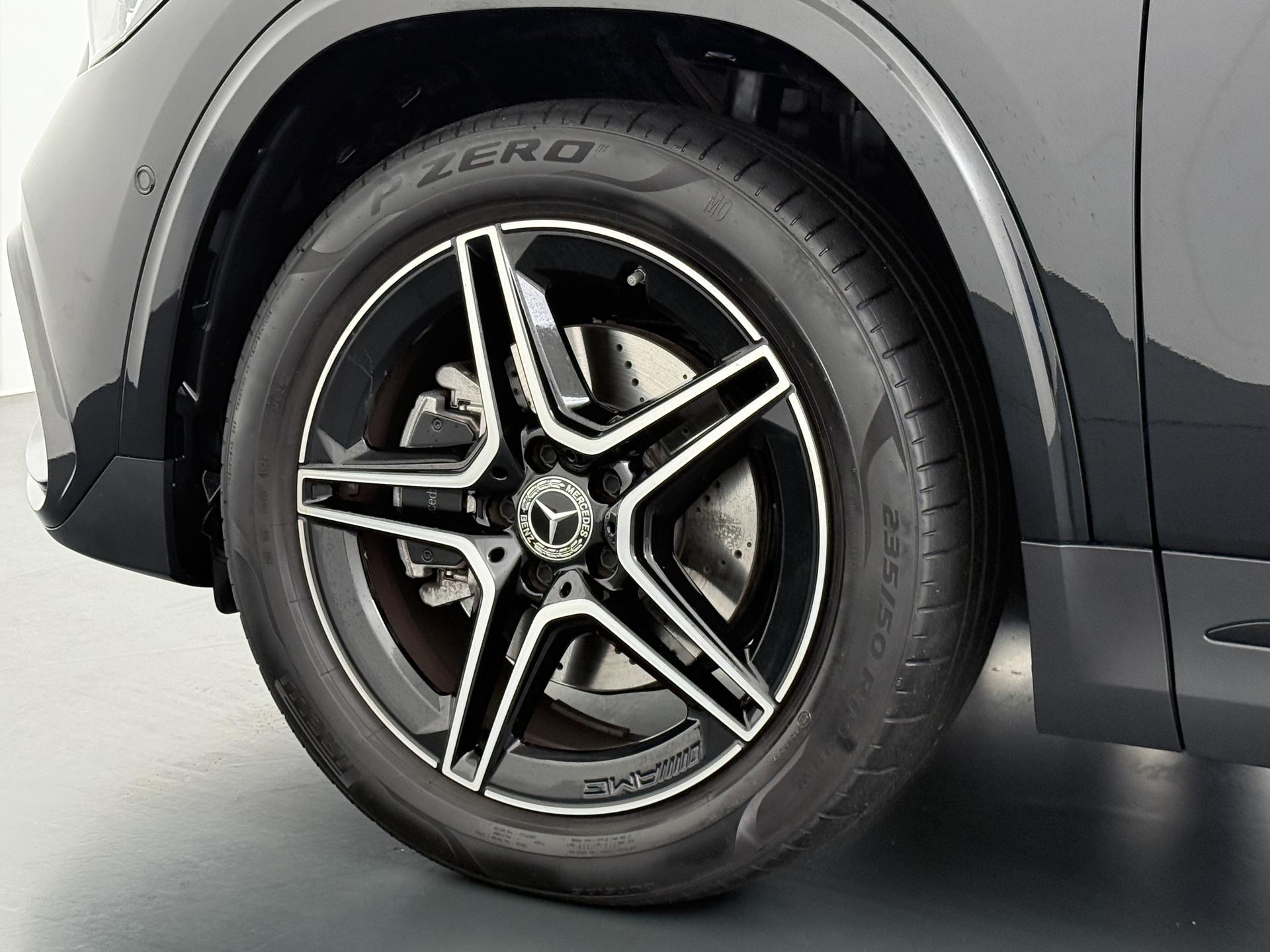 Mercedes-Benz GLA 250 e AMG Line Star Edition 17