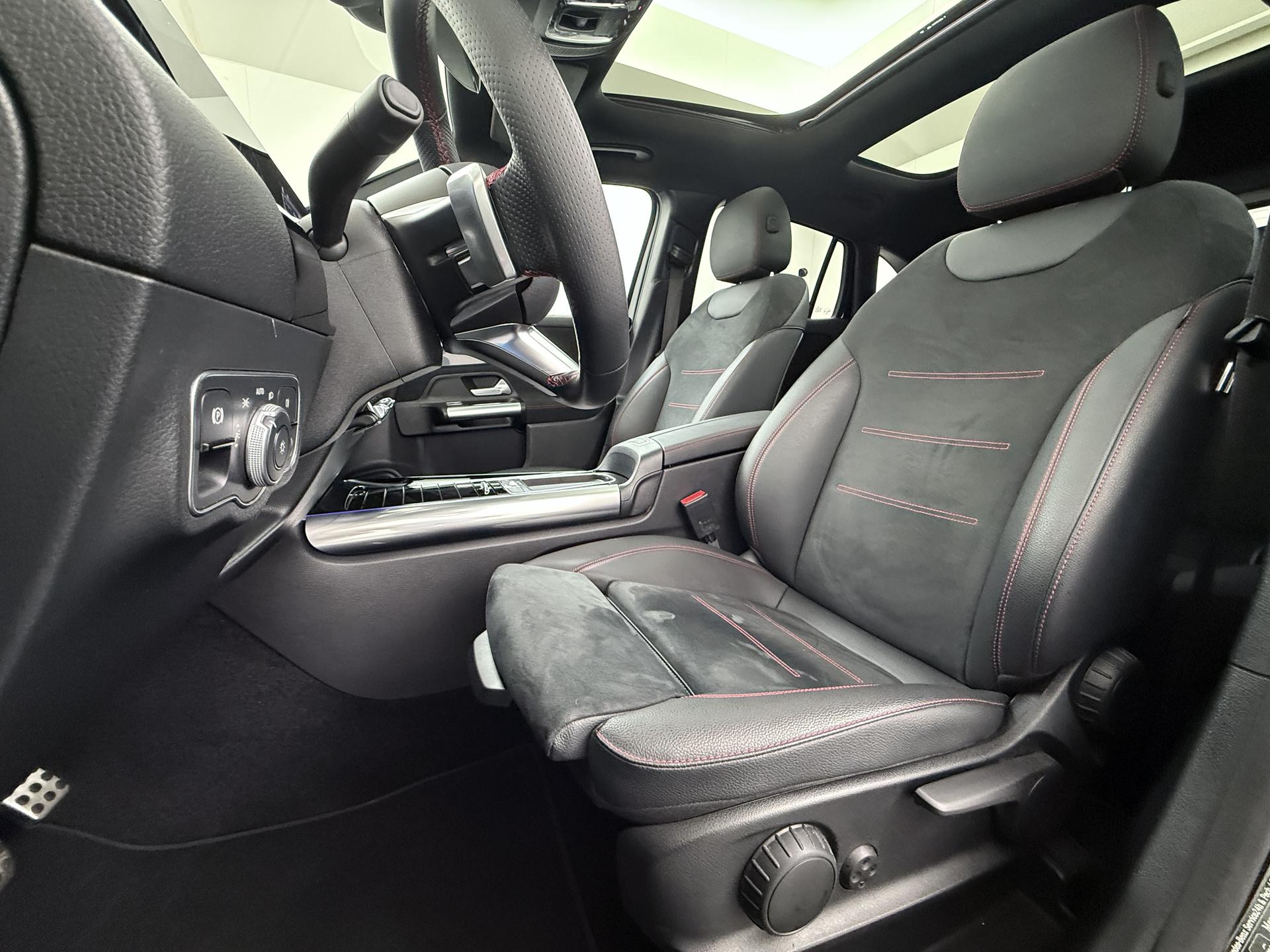 Mercedes-Benz GLA 250 e AMG Line Star Edition 22