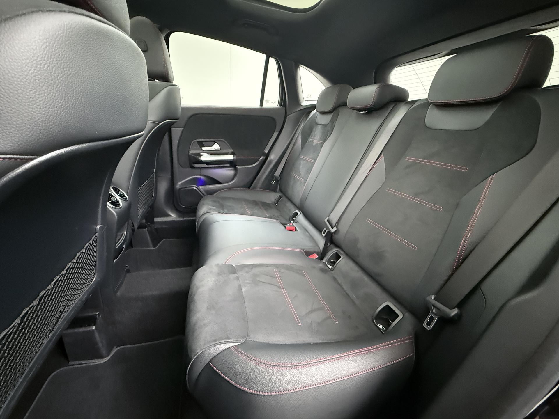 Mercedes-Benz GLA 250 e AMG Line Star Edition 27