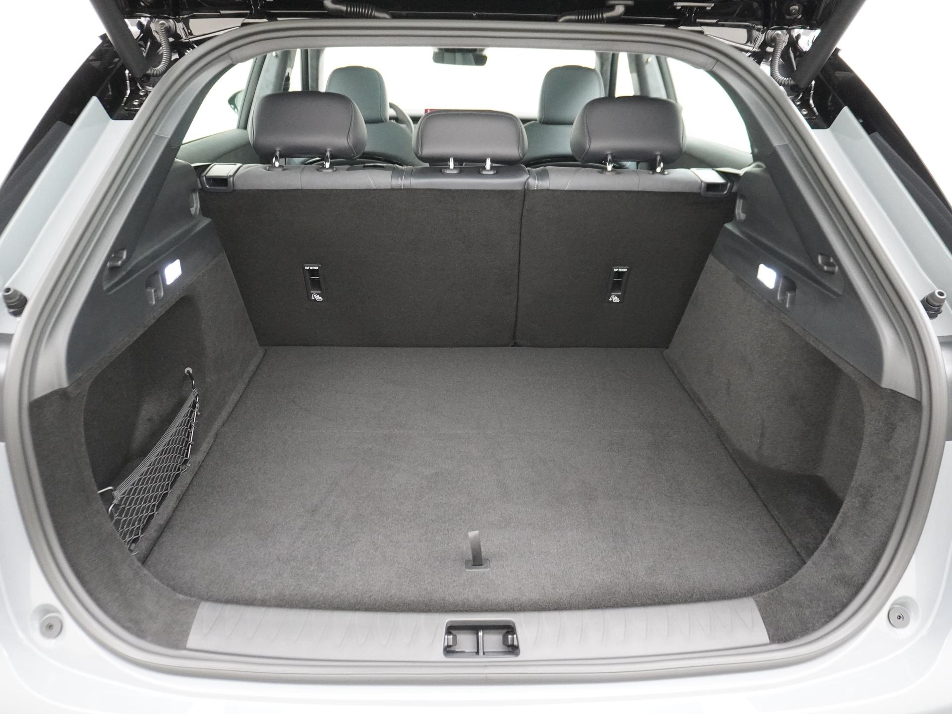 VOYAH Courage Performance Edition 12