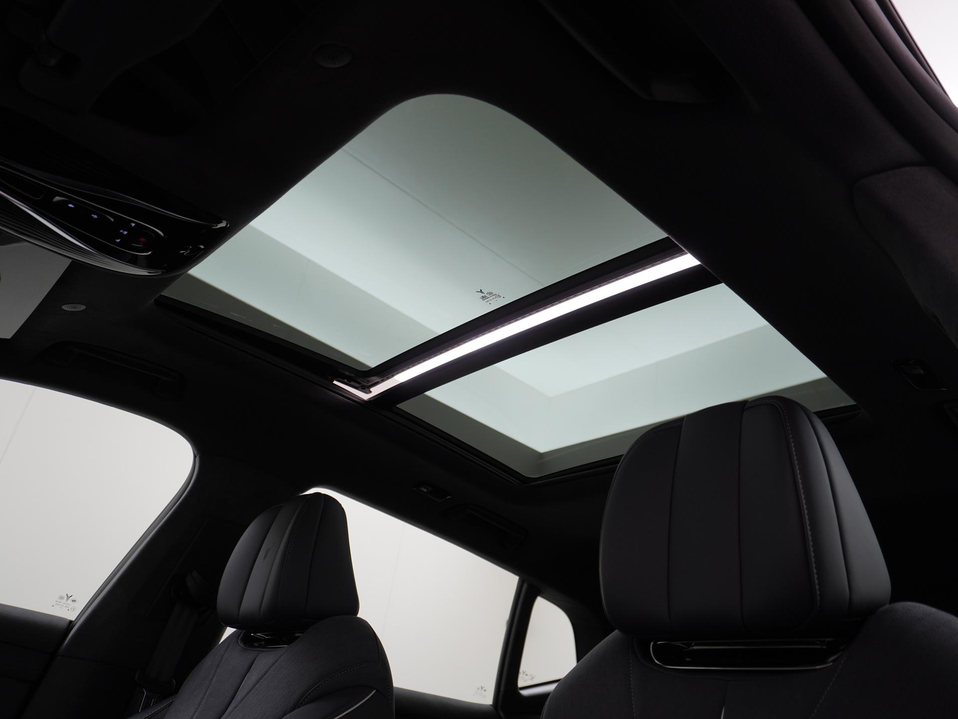 VOYAH Courage Performance Edition 21