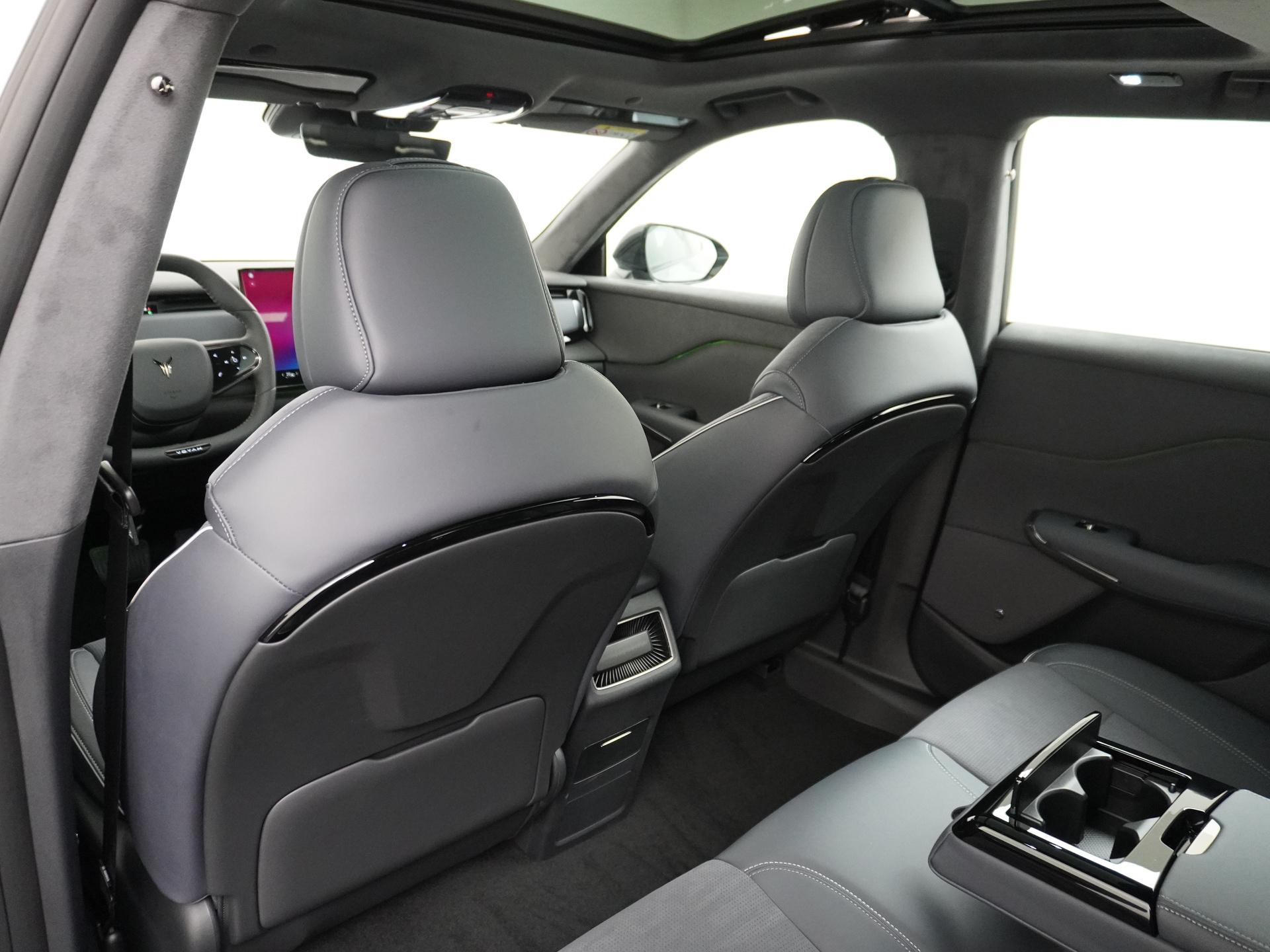 VOYAH Courage Performance Edition 22