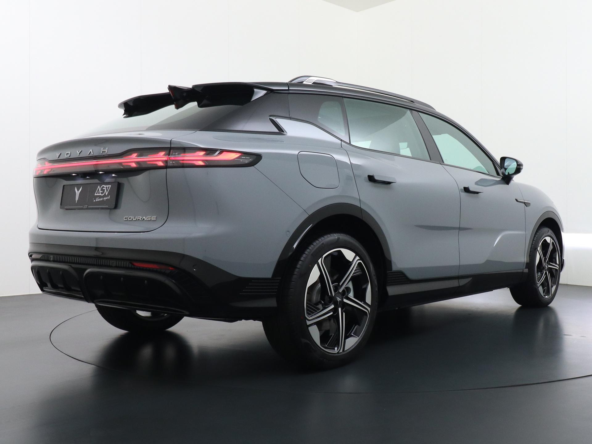 VOYAH Courage Performance Edition 4