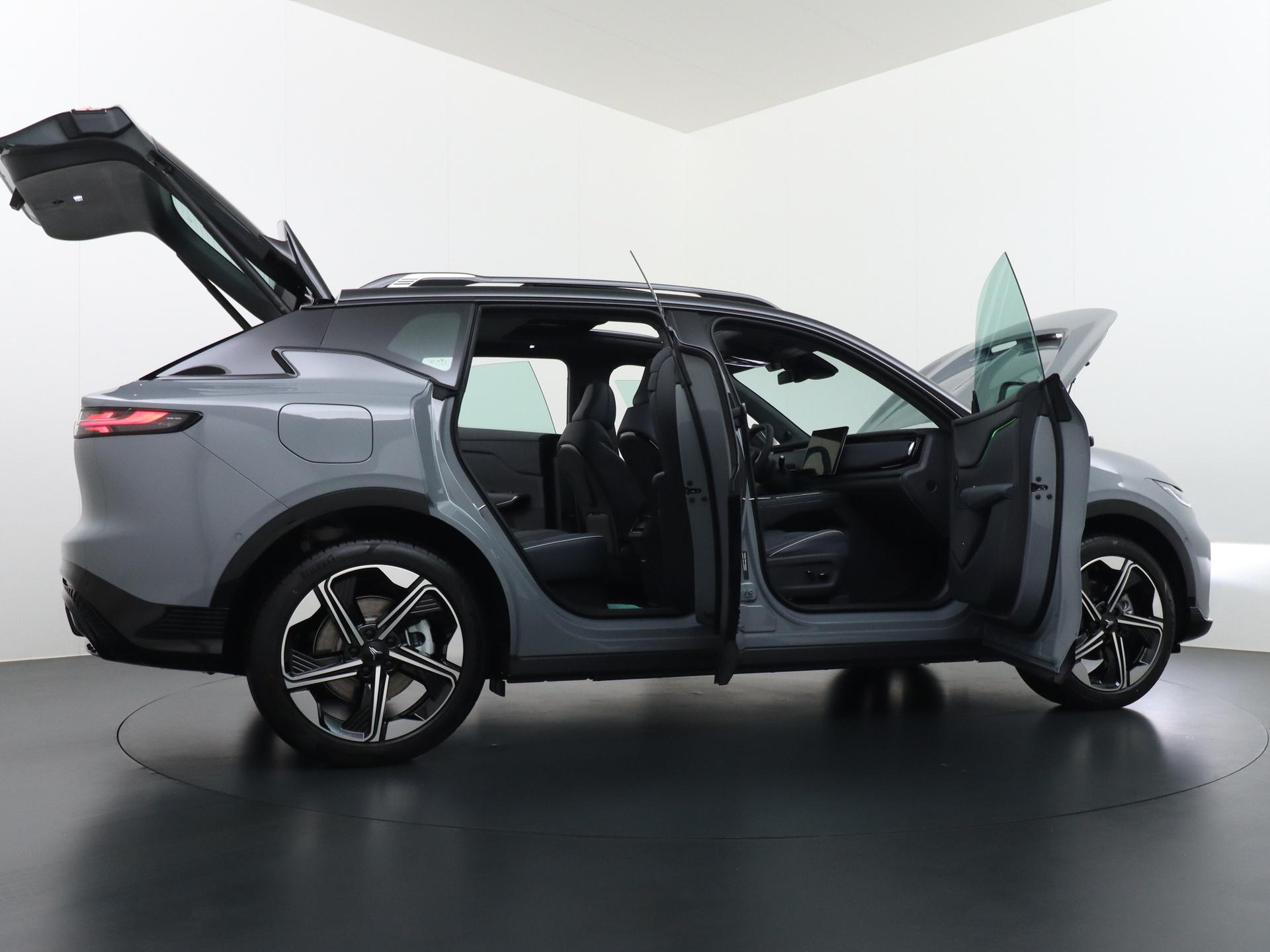 VOYAH Courage Performance Edition 9