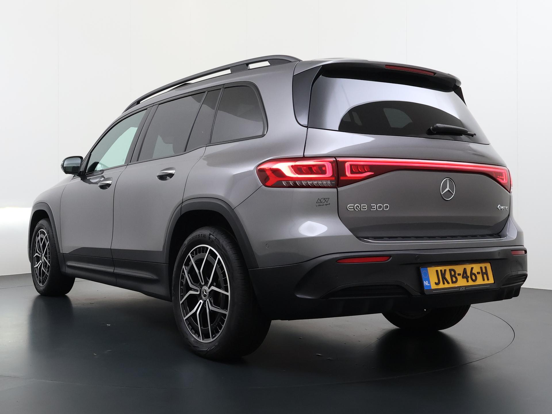 Mercedes-Benz EQB 300 4MATIC AMG Line 7-pers. 67 kWh accu 2