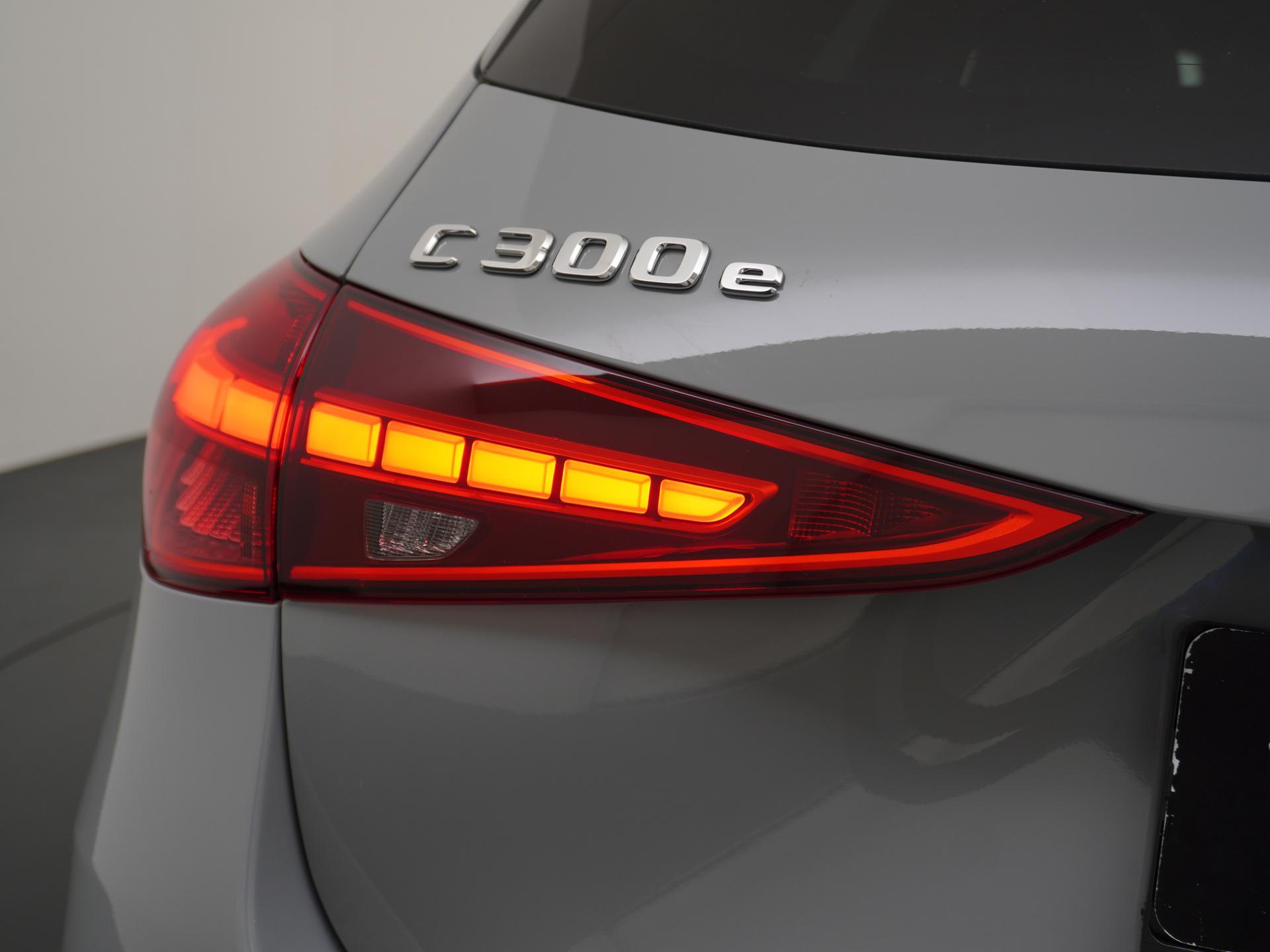 Mercedes-Benz C-Klasse Estate 300 e Business Solution AMG 11