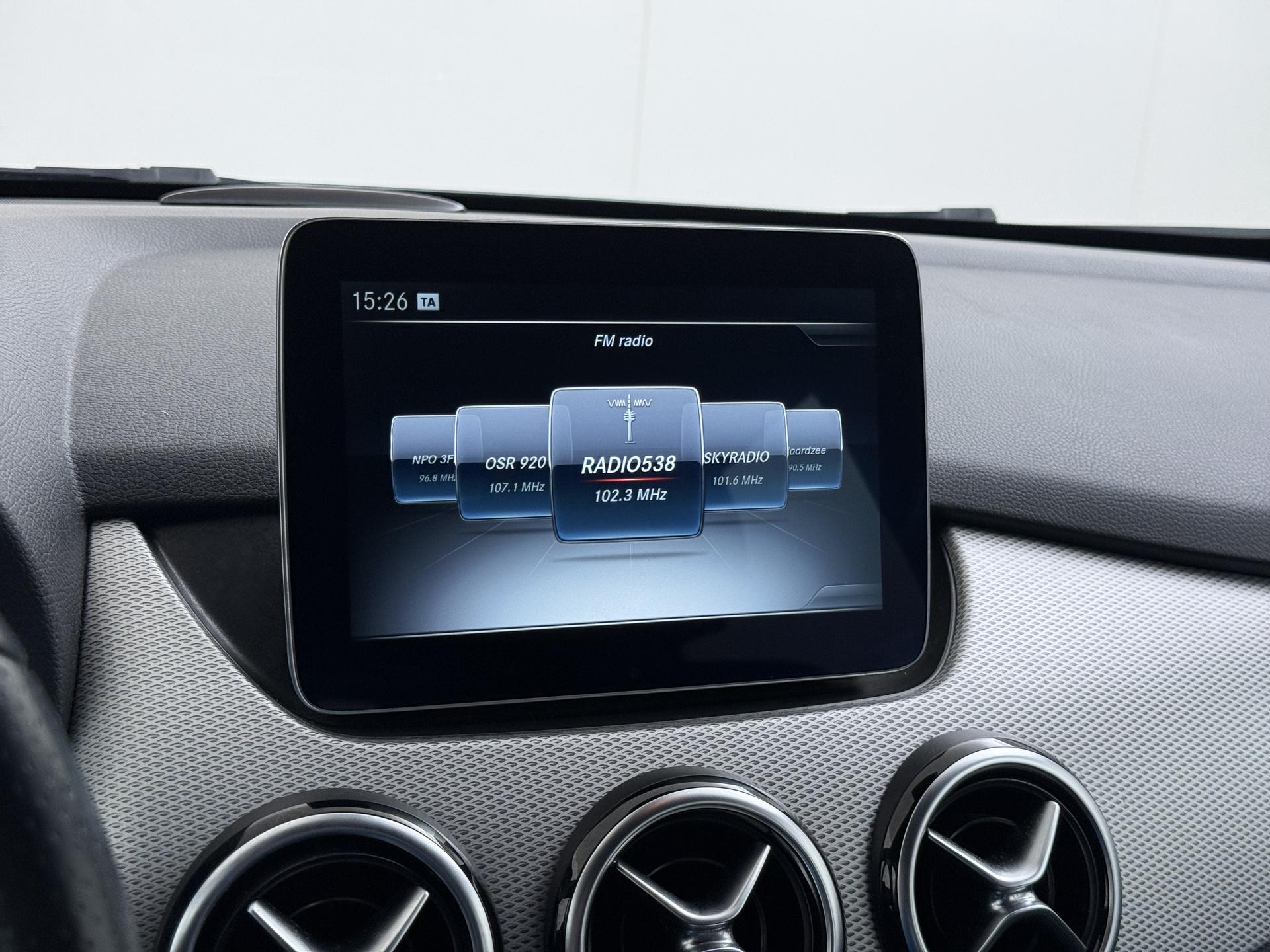 Mercedes-Benz B-klasse 200 d Prestige 30