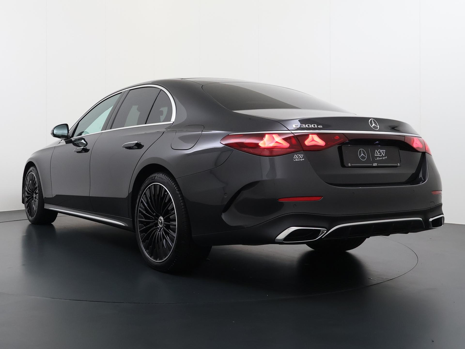 Mercedes-Benz E-Klasse 300 e AMG Line 2