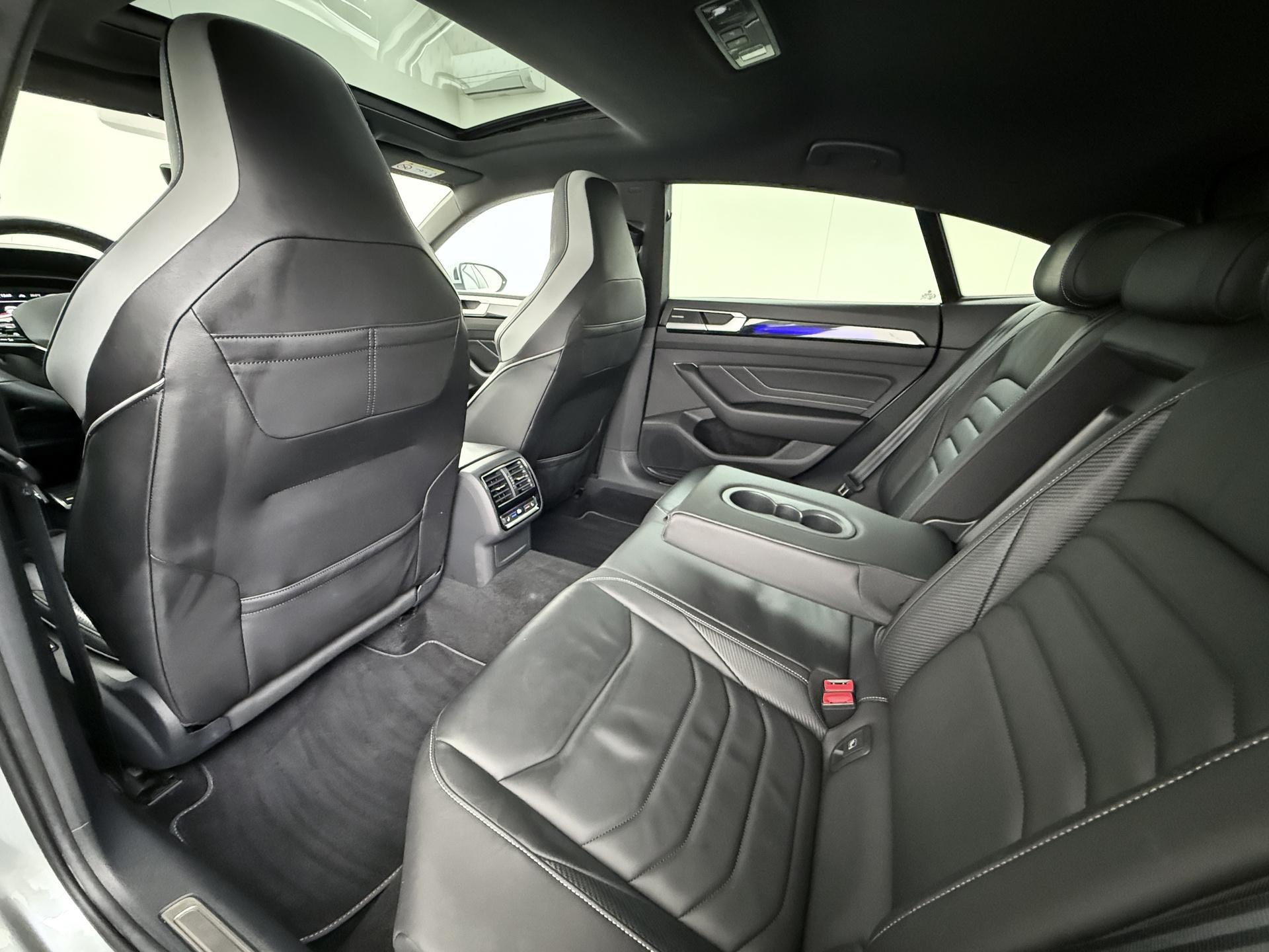 Volkswagen Arteon 2.0 TSI R-Line Business+ 14