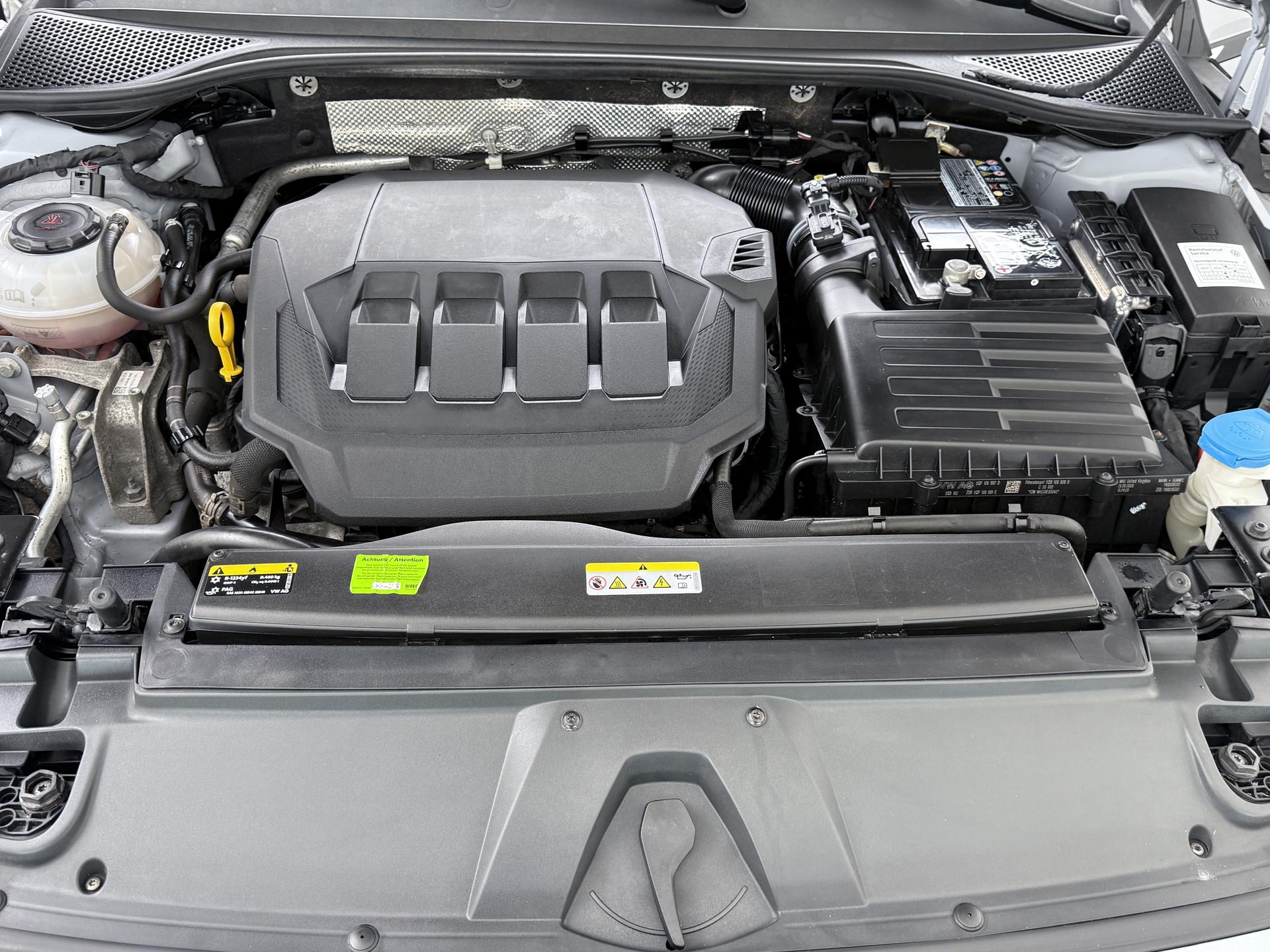 Volkswagen Arteon 2.0 TSI R-Line Business+ 21