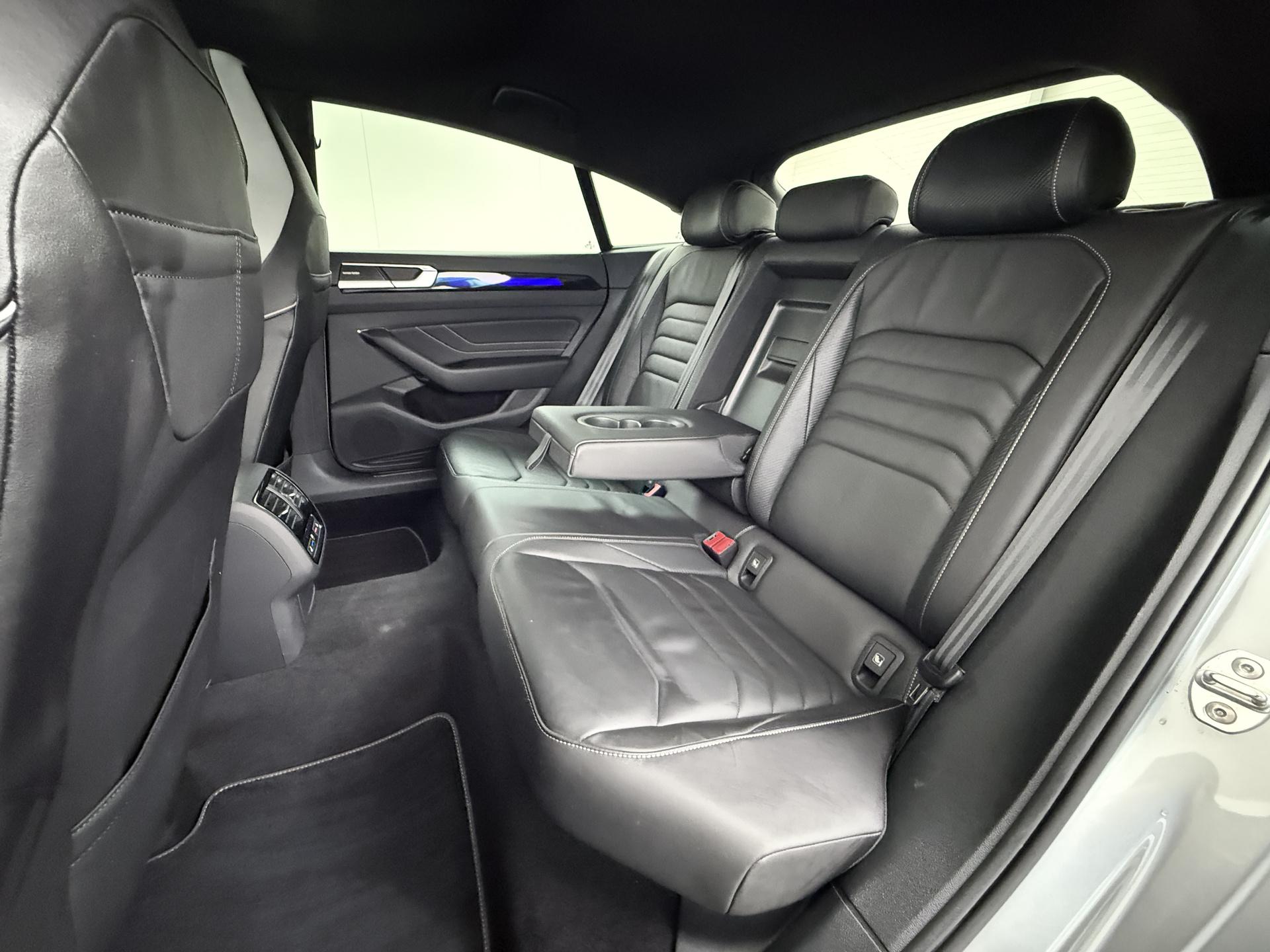 Volkswagen Arteon 2.0 TSI R-Line Business+ 25