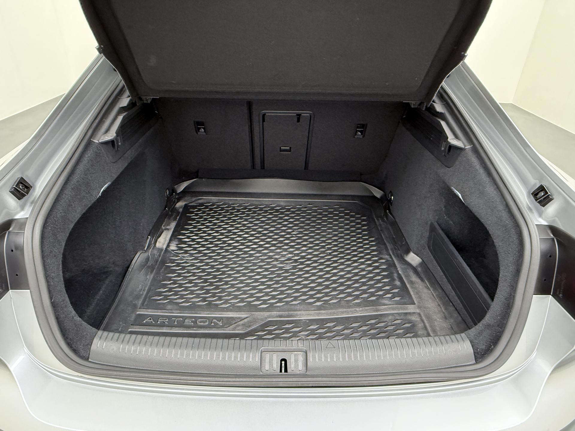 Volkswagen Arteon 2.0 TSI R-Line Business+ 29