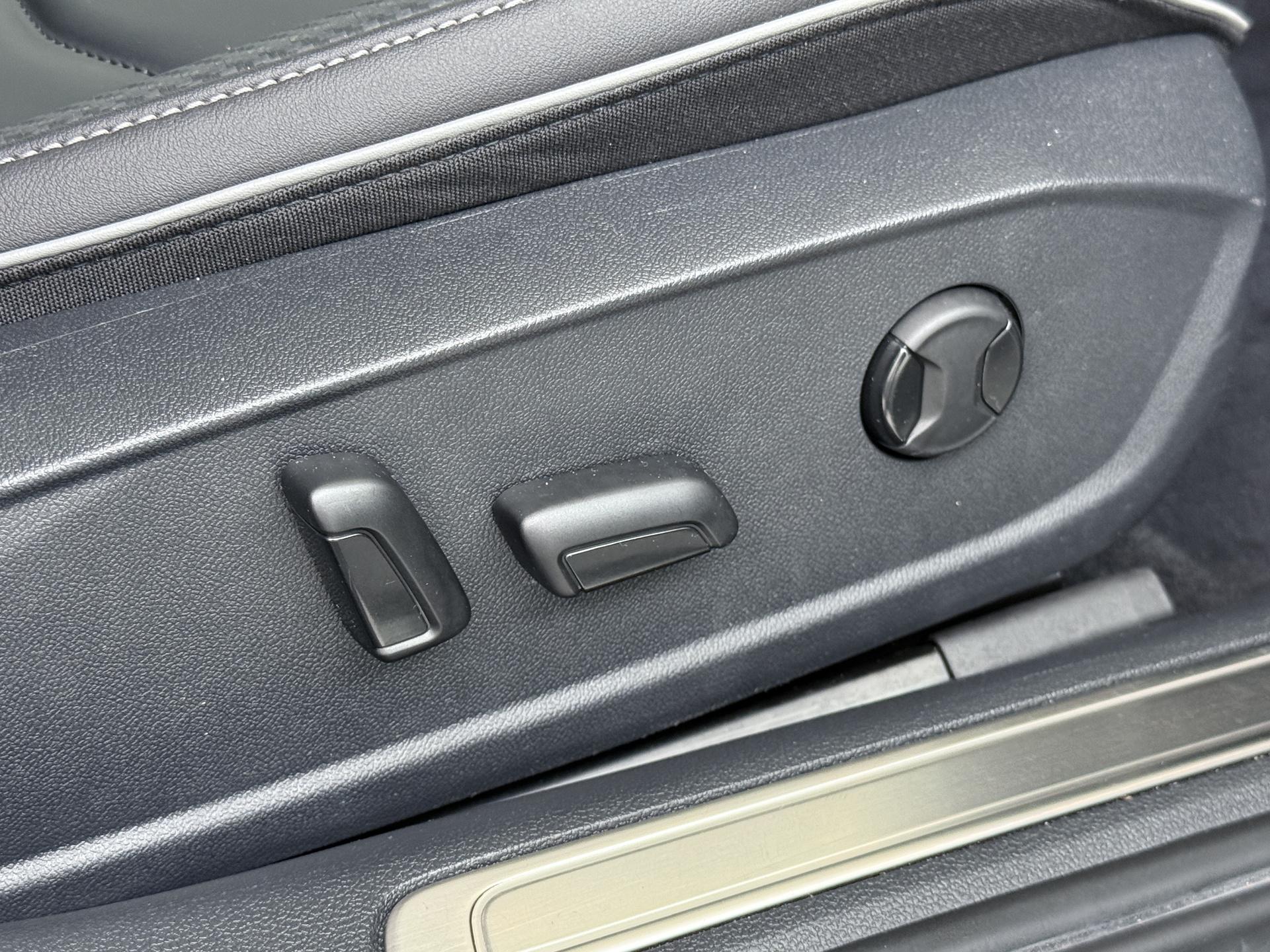 Volkswagen Arteon 2.0 TSI R-Line Business+ 42