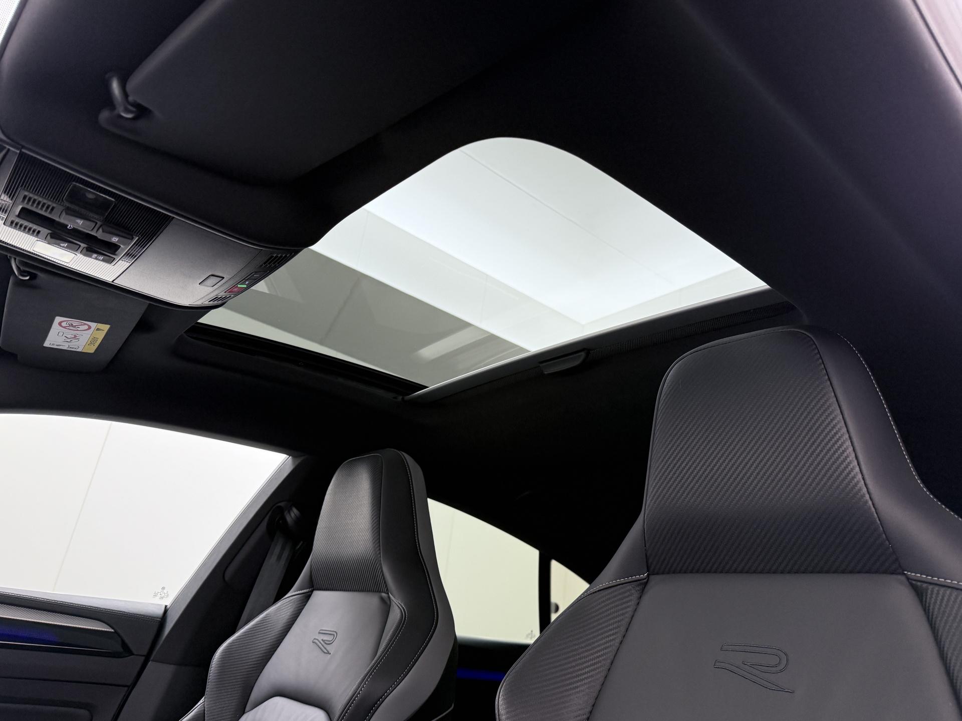 Volkswagen Arteon 2.0 TSI R-Line Business+ 8