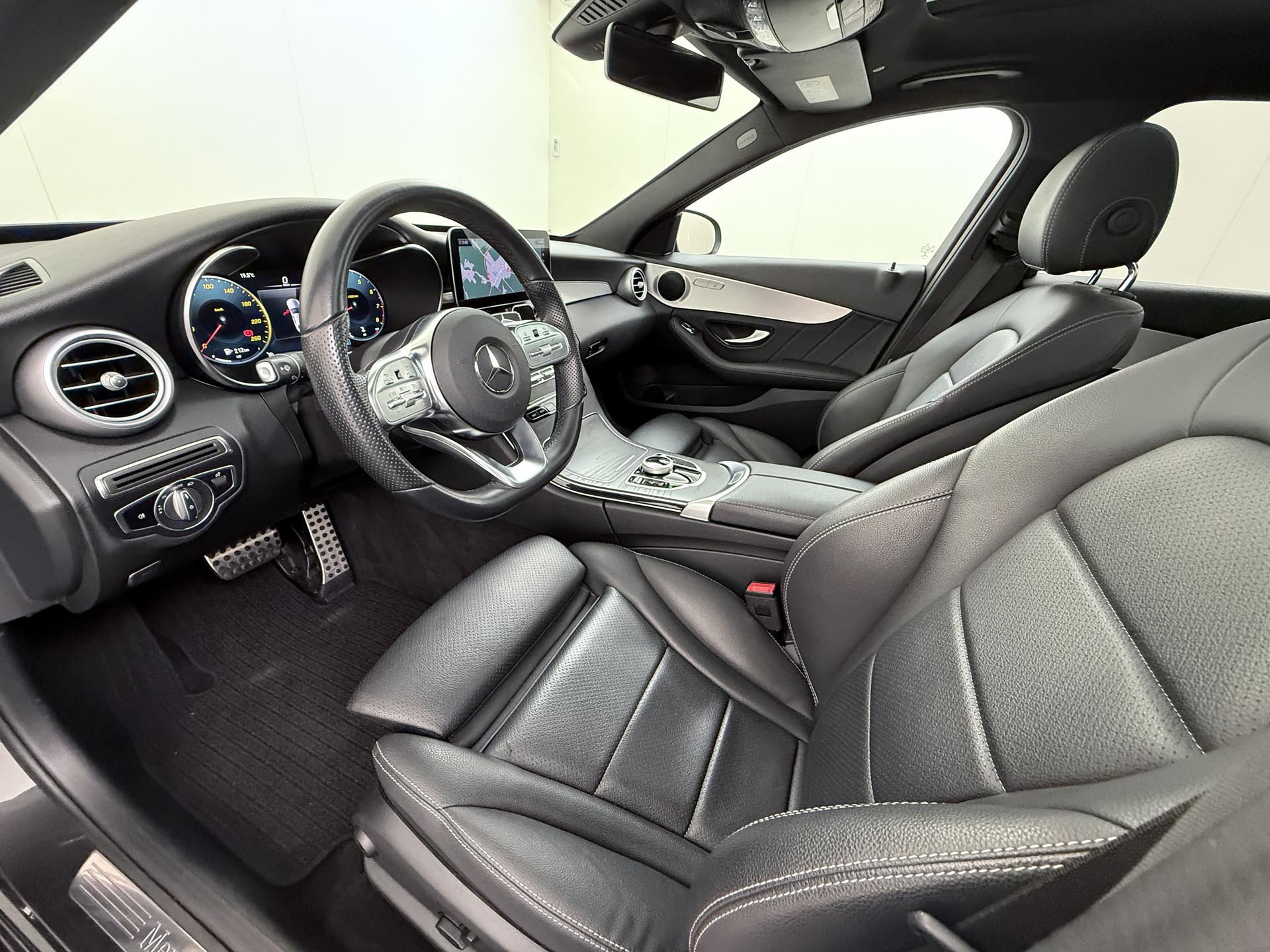 Mercedes-Benz C-Klasse 180 Business Solution AMG 3