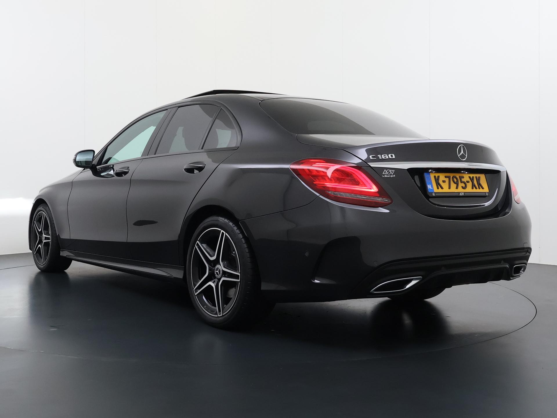 Mercedes-Benz C-Klasse 180 Business Solution AMG 4