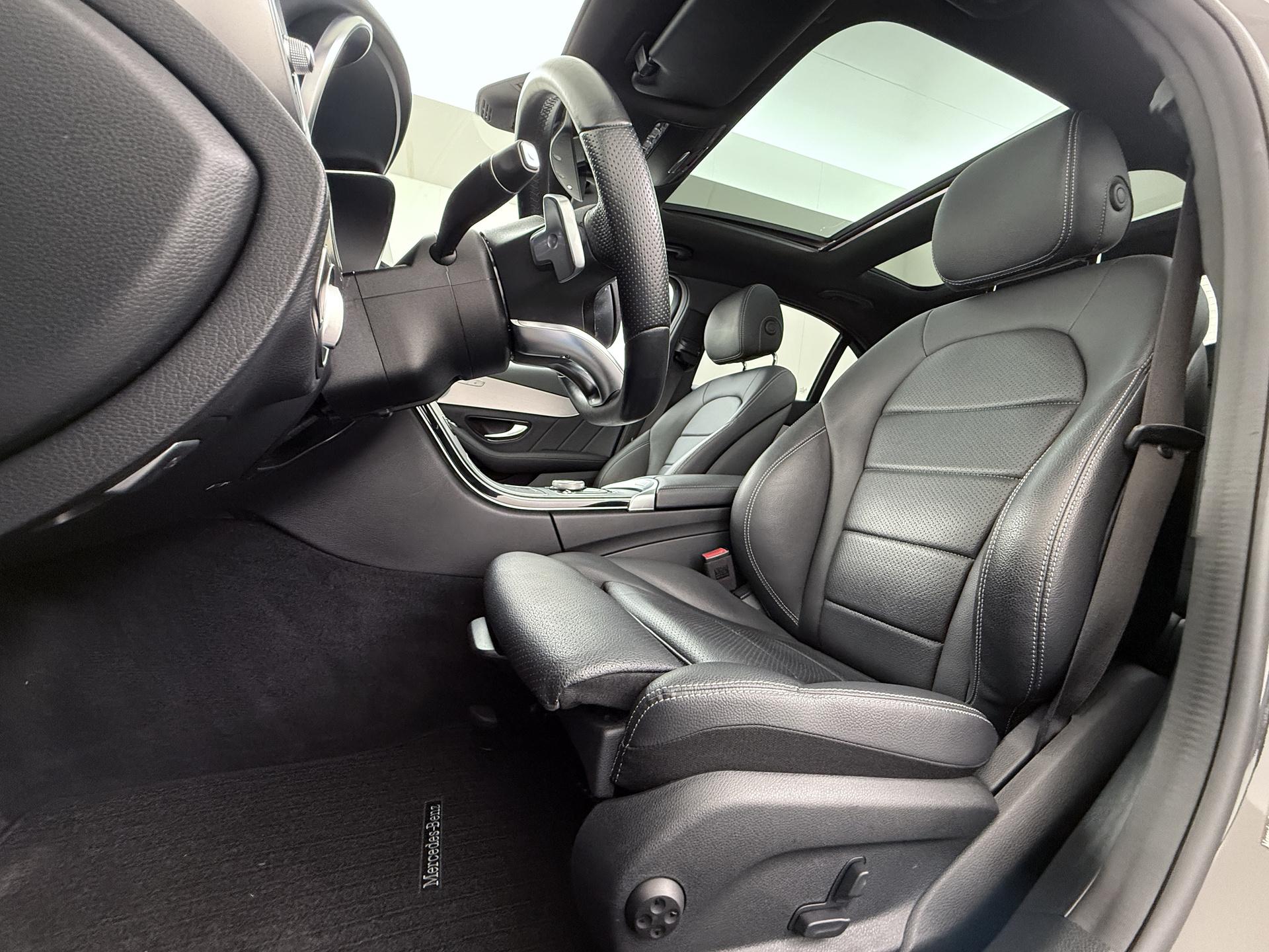 Mercedes-Benz C-Klasse 180 Business Solution AMG 5