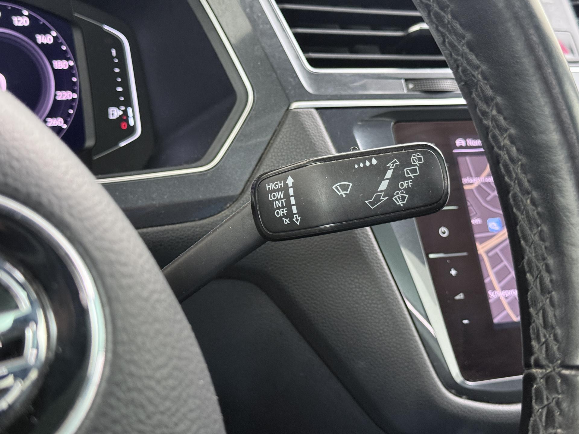 Volkswagen Tiguan Allspace 1.5 TSI Highline Business R 7p. 23