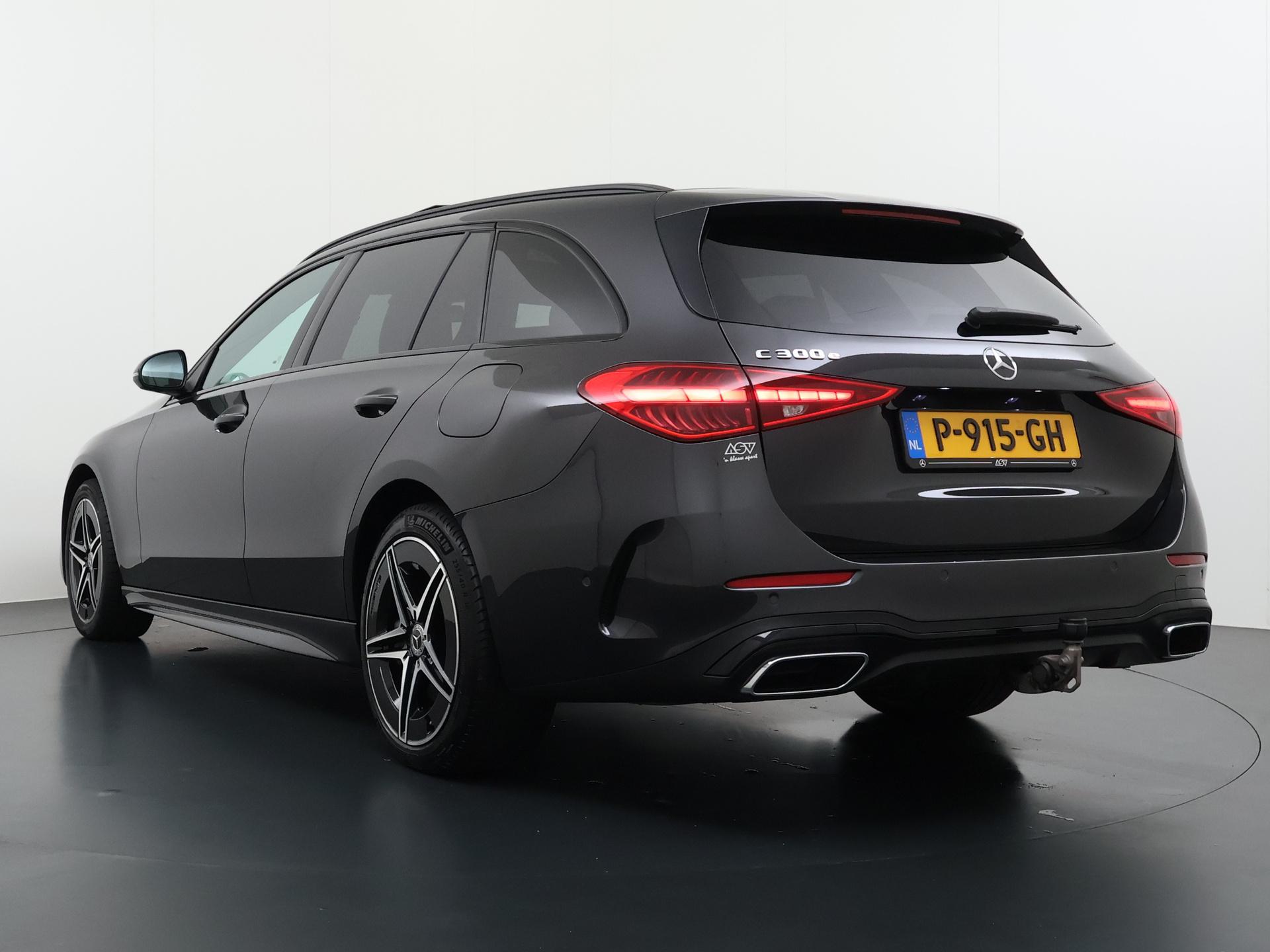 Mercedes-Benz C-Klasse Estate 300 e AMG Line 2