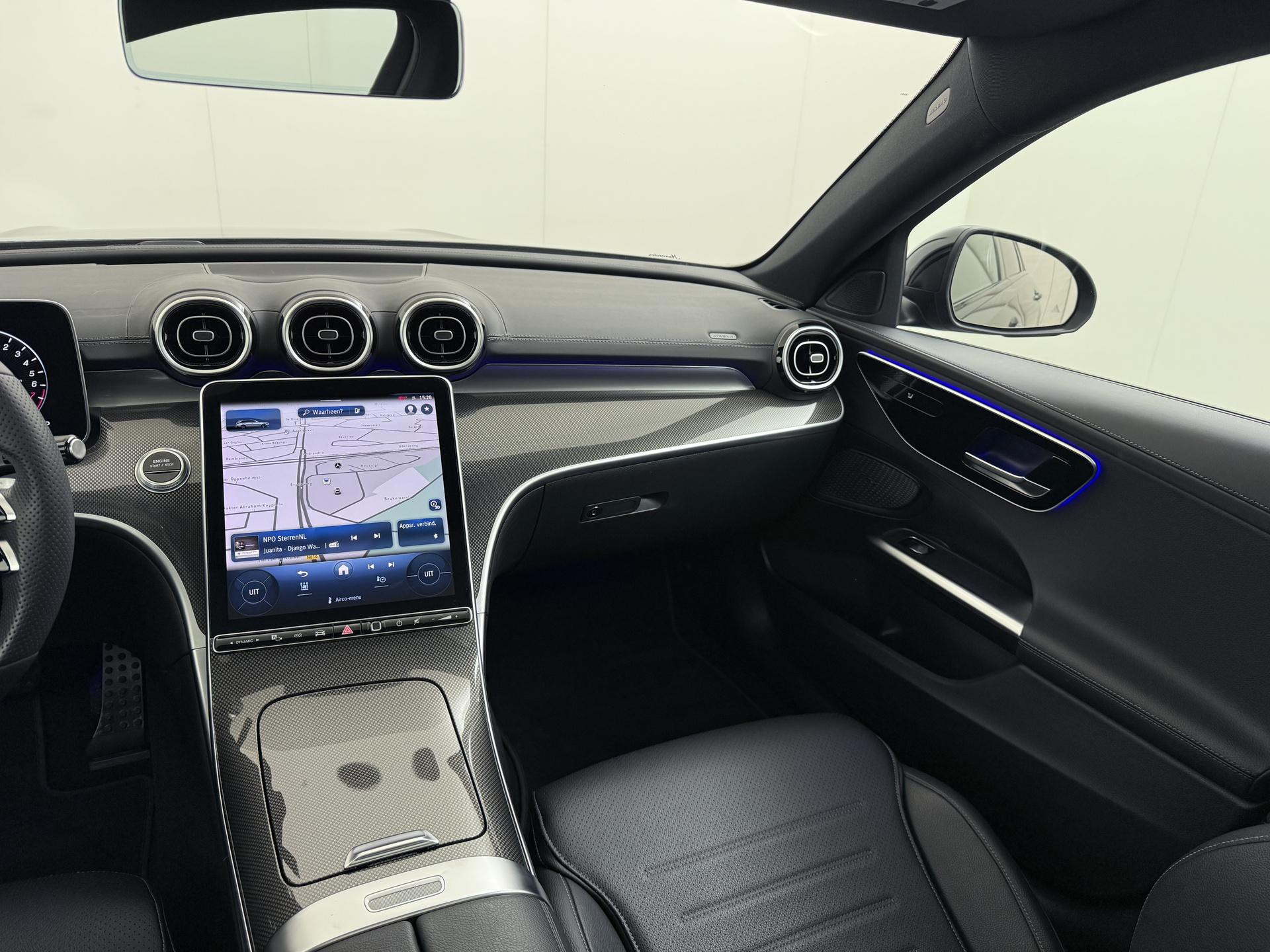 Mercedes-Benz C-Klasse Estate 300 e AMG Line 29