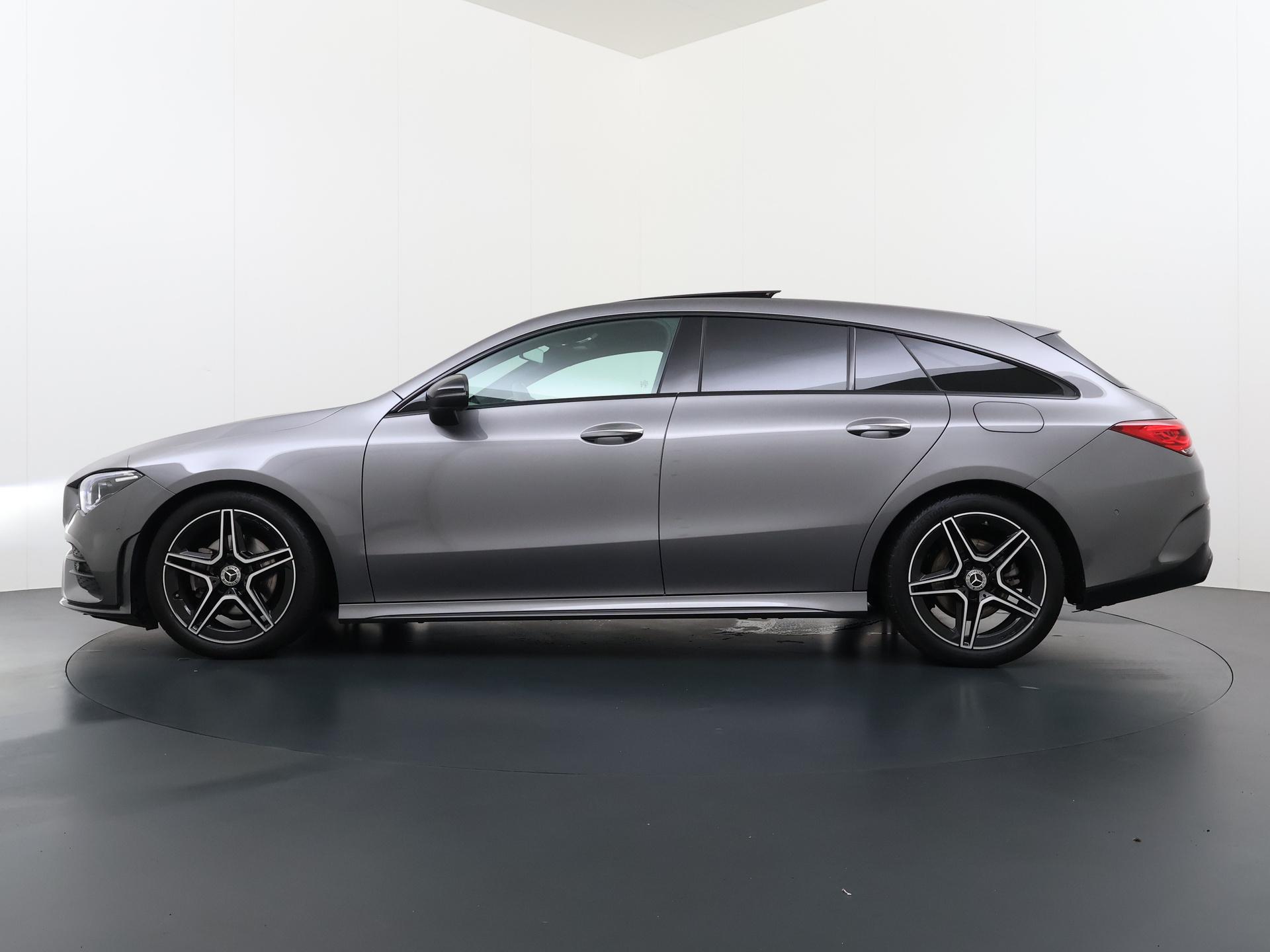 Mercedes-Benz CLA-Klasse Shooting Brake 180 AMG Line 1