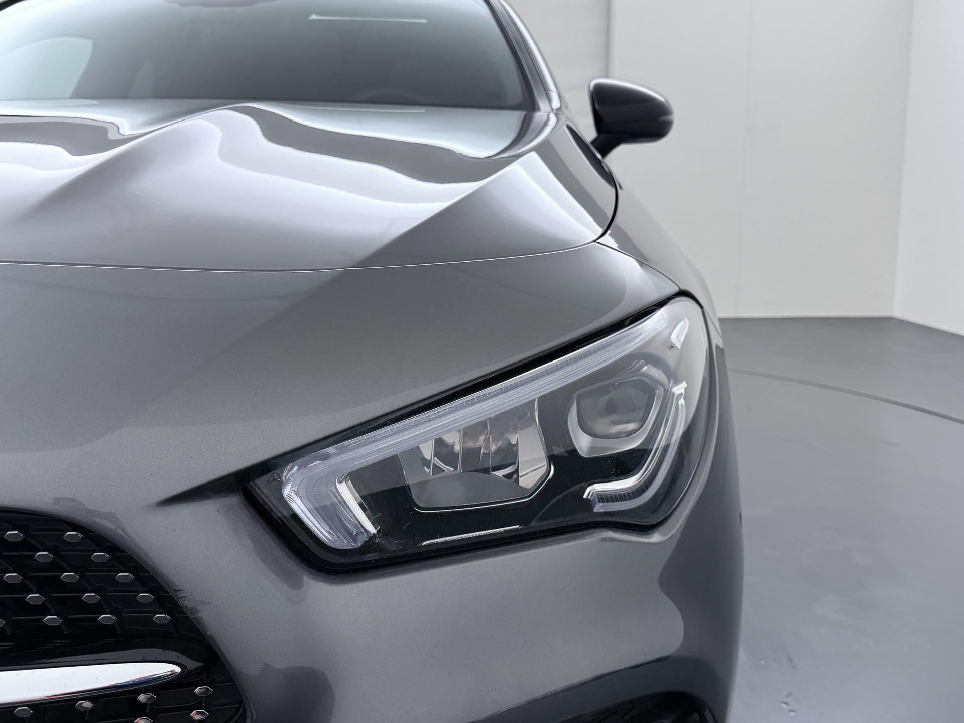 Mercedes-Benz CLA-Klasse Shooting Brake 180 AMG Line 15