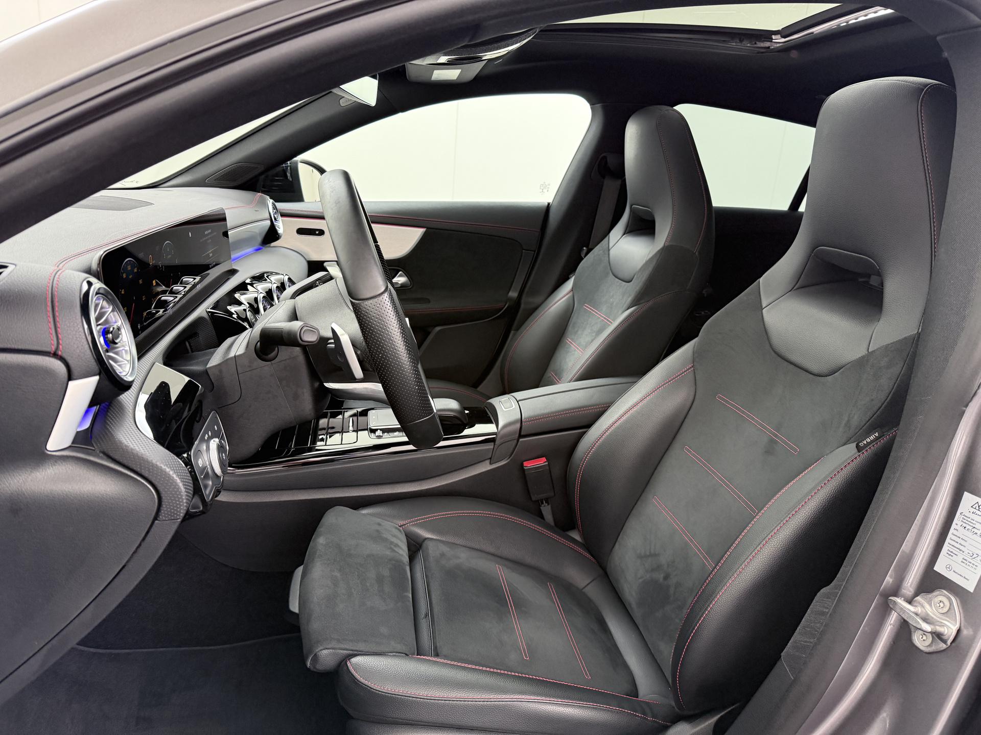 Mercedes-Benz CLA-Klasse Shooting Brake 180 AMG Line 19