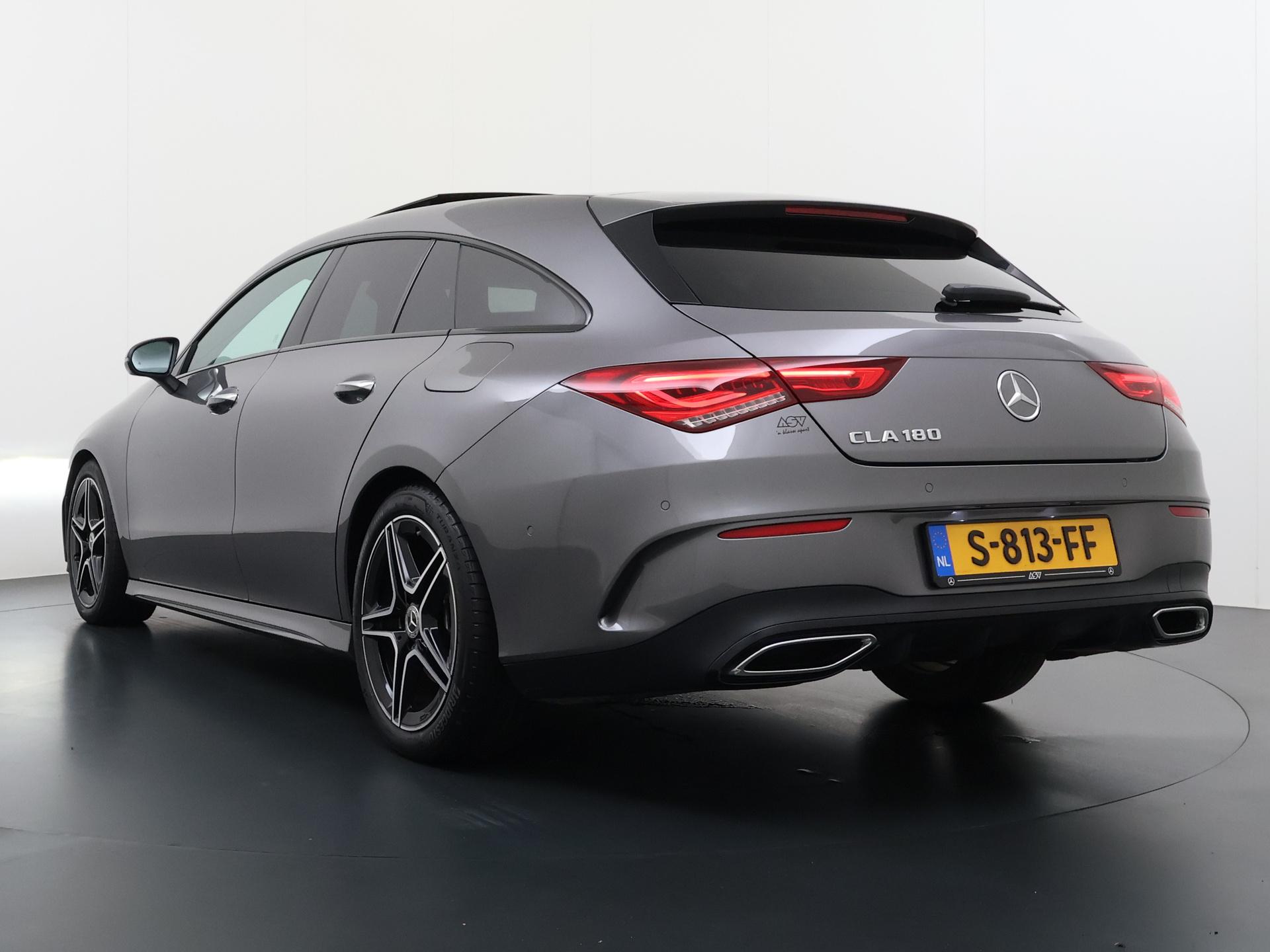 Mercedes-Benz CLA-Klasse Shooting Brake 180 AMG Line 2