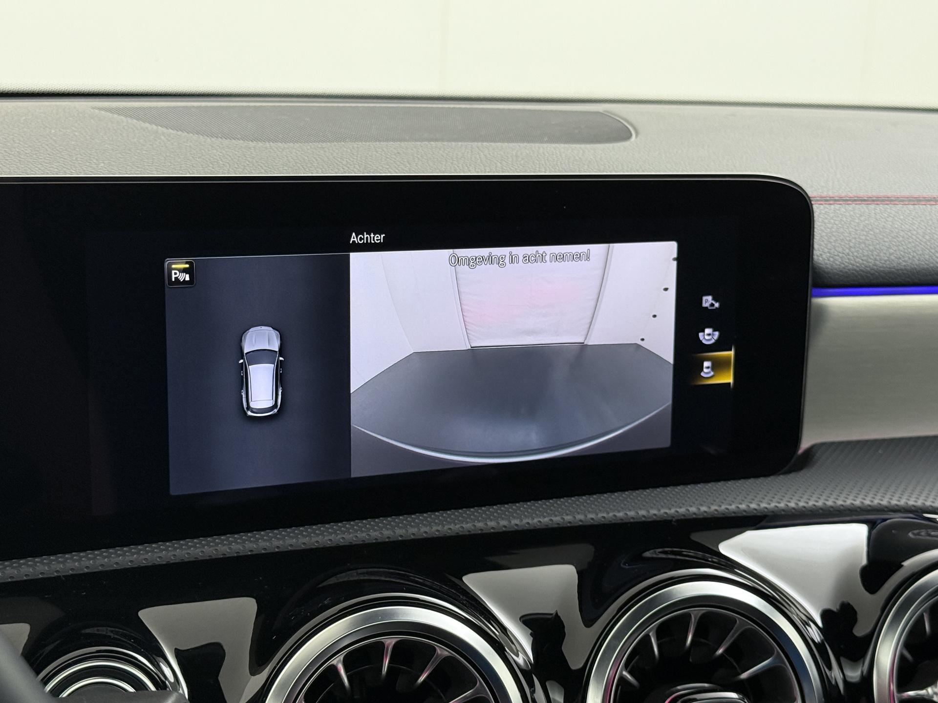 Mercedes-Benz CLA-Klasse Shooting Brake 180 AMG Line 41