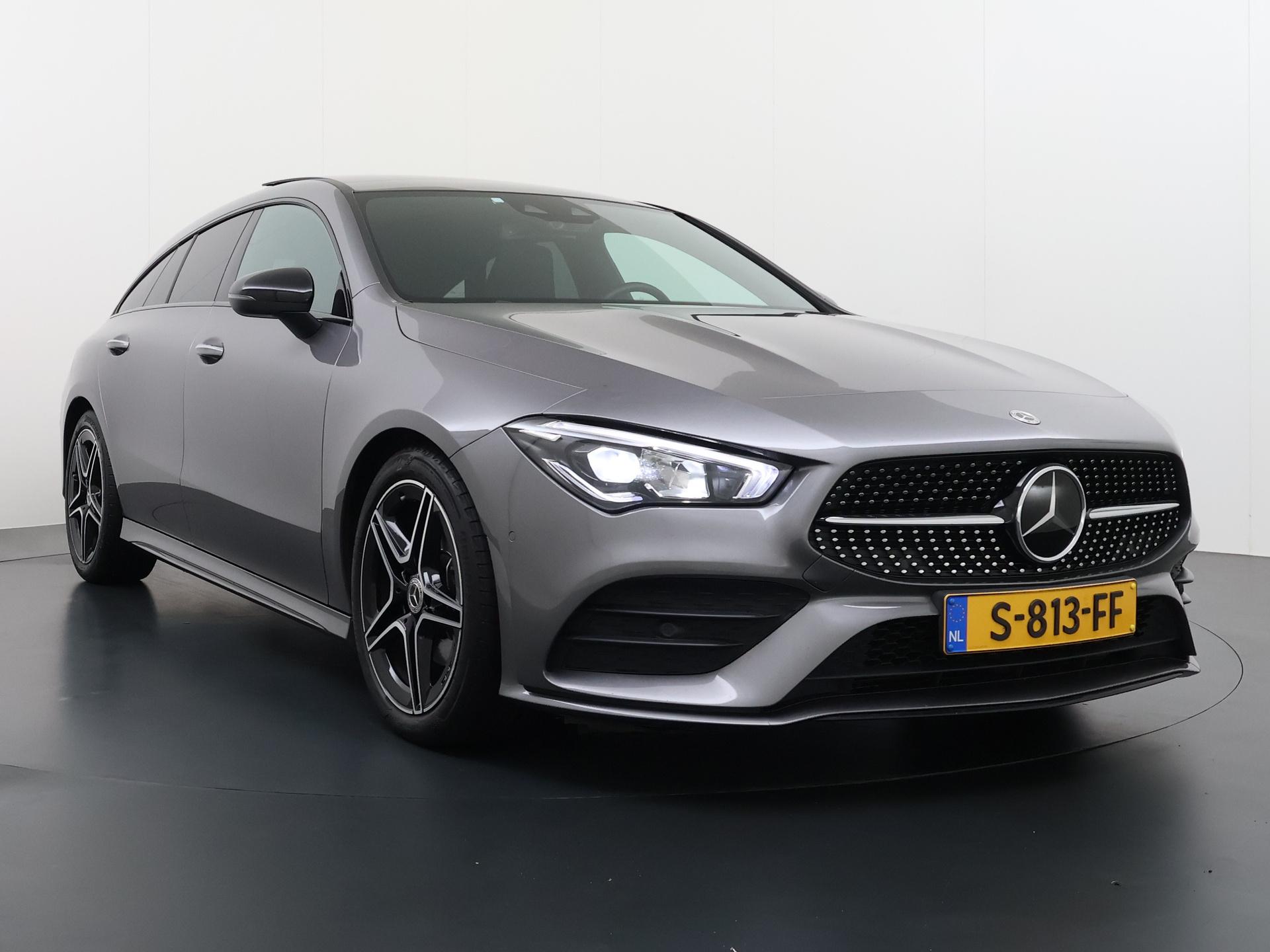 Mercedes-Benz CLA-Klasse Shooting Brake 180 AMG Line 6