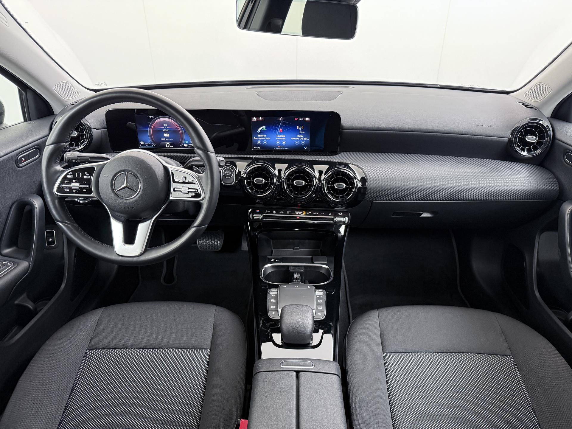 Mercedes-Benz A-Klasse 250 e 24