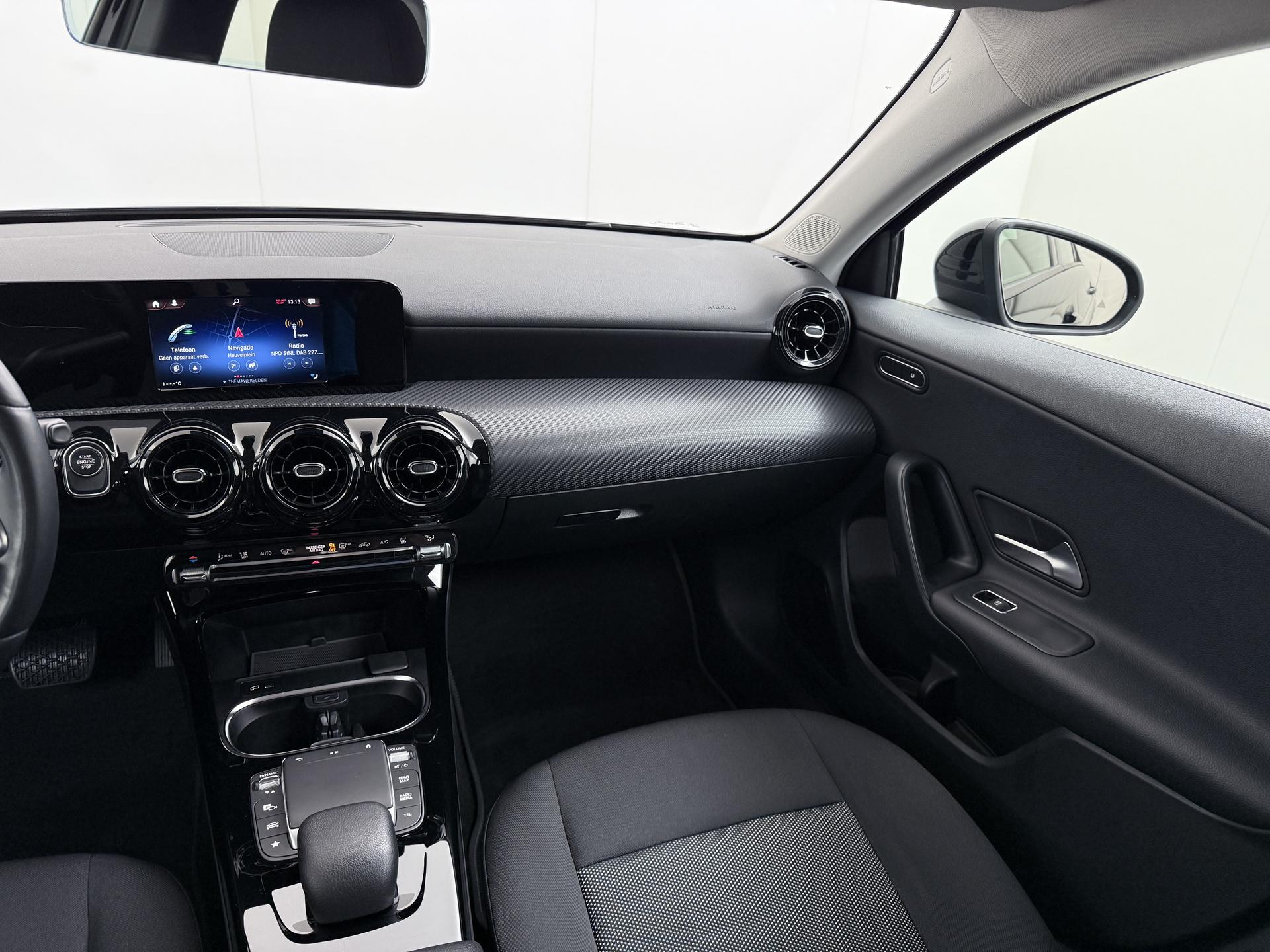 Mercedes-Benz A-Klasse 250 e 26