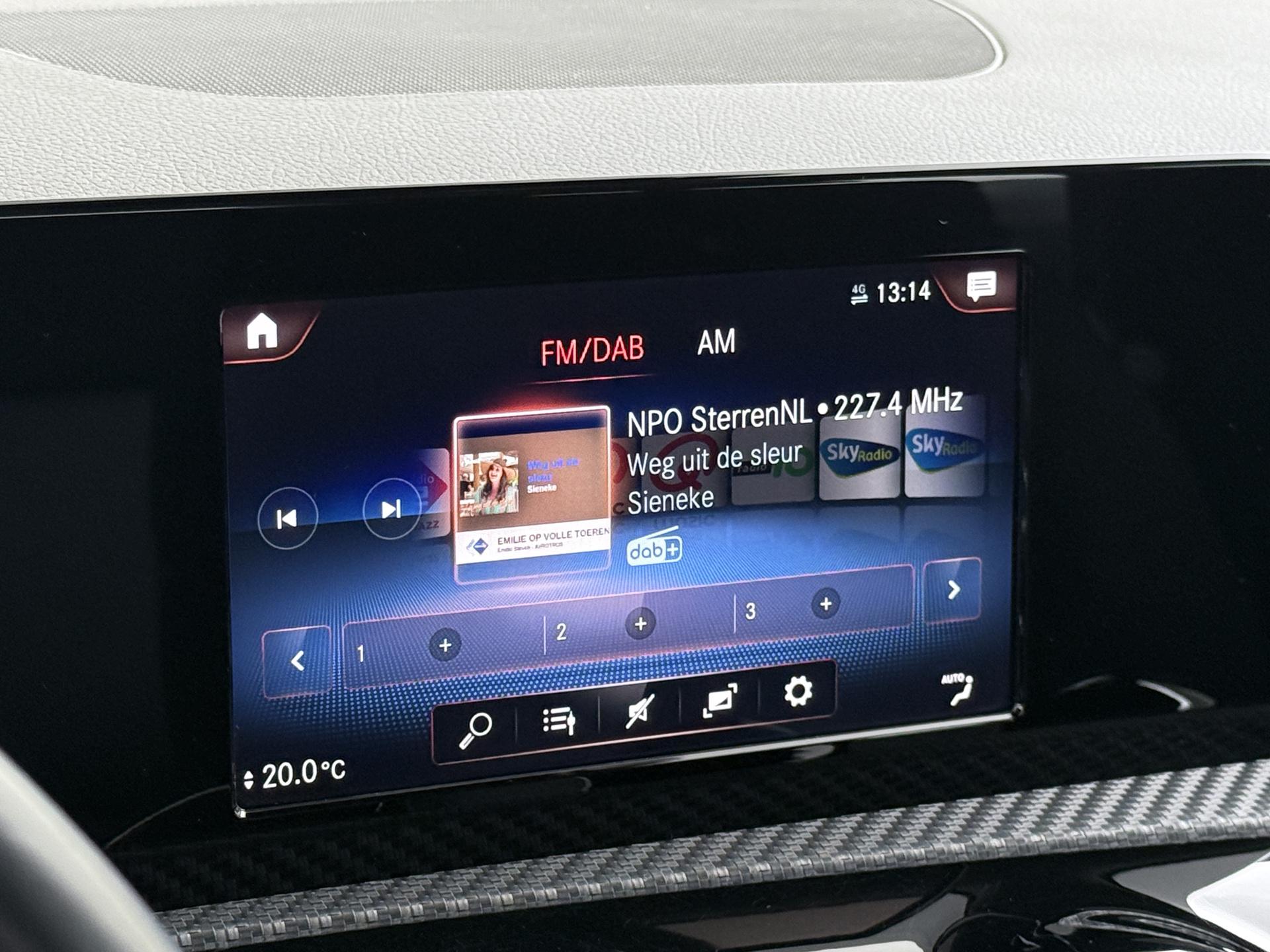 Mercedes-Benz A-Klasse 250 e 38