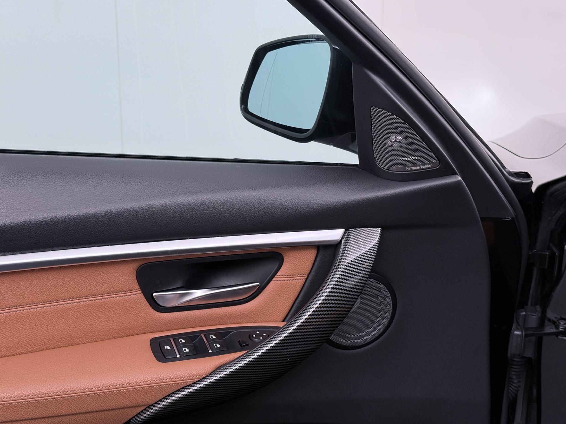 BMW 3 Serie Touring 320i M Sport Edition 18