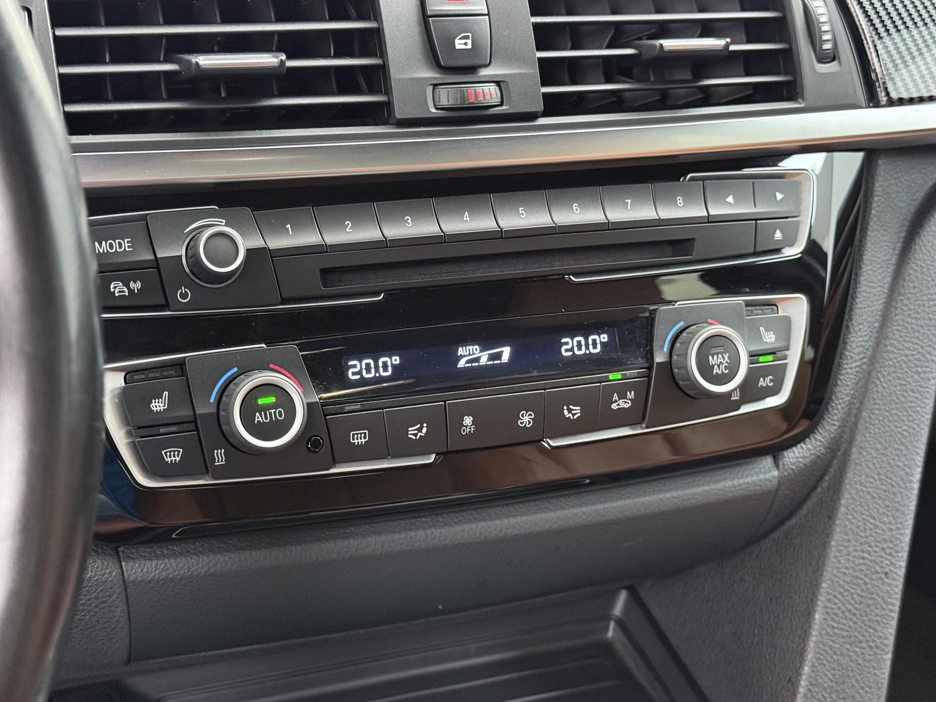 BMW 3 Serie Touring 320i M Sport Edition 34