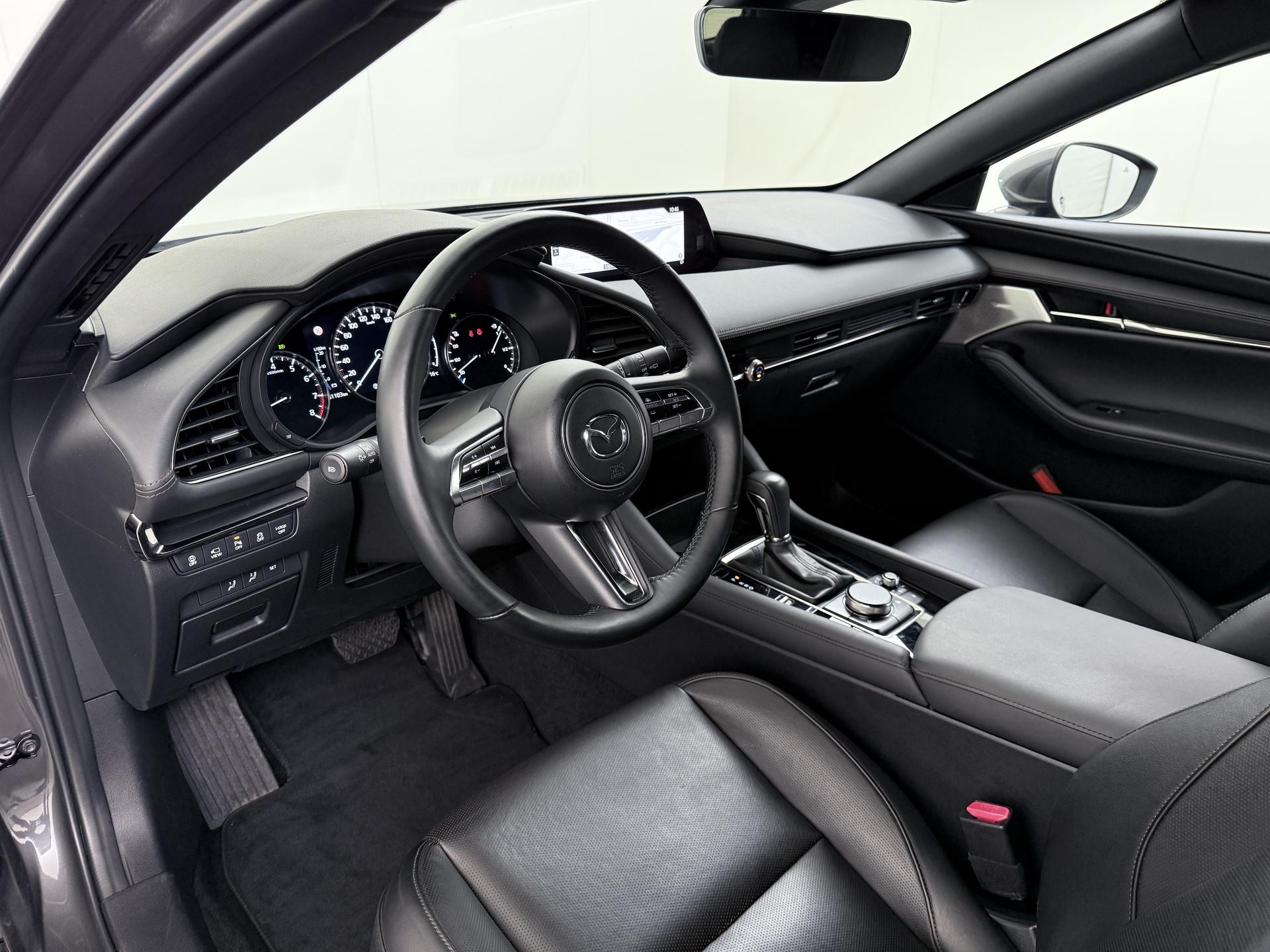 Mazda 3 2.0 e-SkyActiv-X M Hybrid 186 Luxury 13