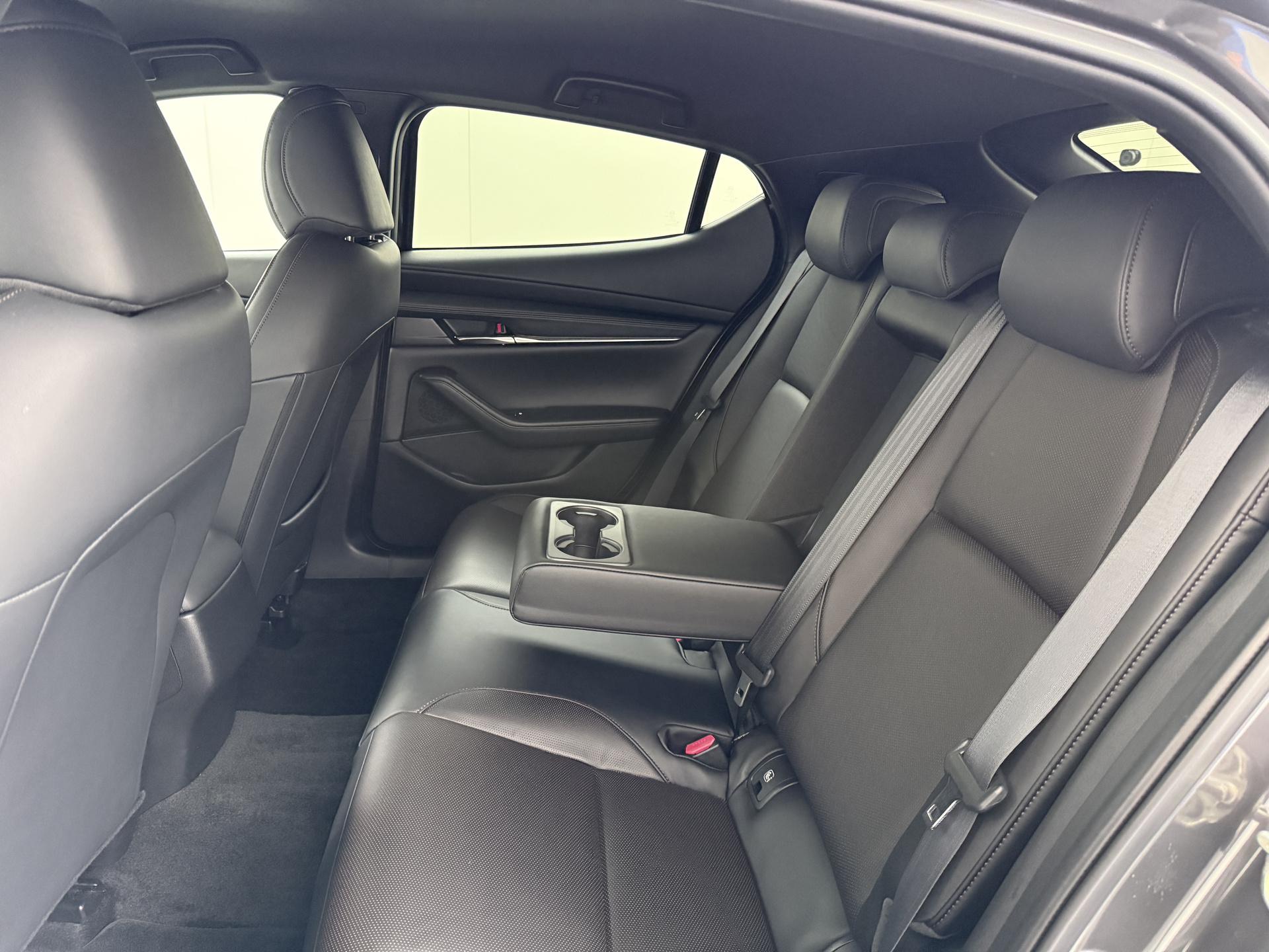 Mazda 3 2.0 e-SkyActiv-X M Hybrid 186 Luxury 17