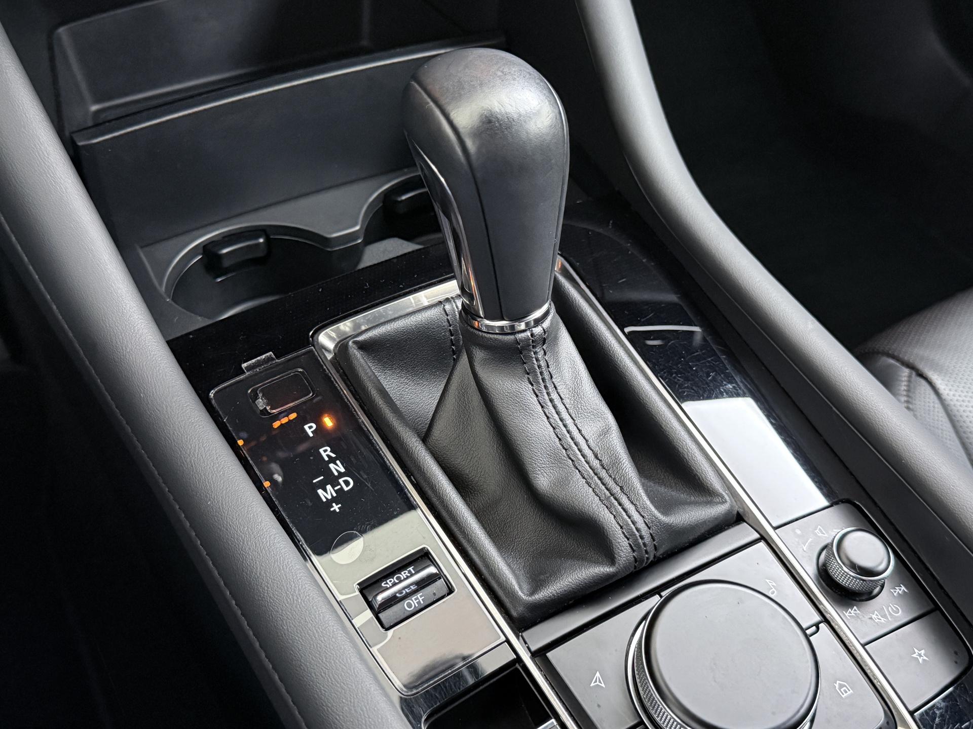 Mazda 3 2.0 e-SkyActiv-X M Hybrid 186 Luxury 31